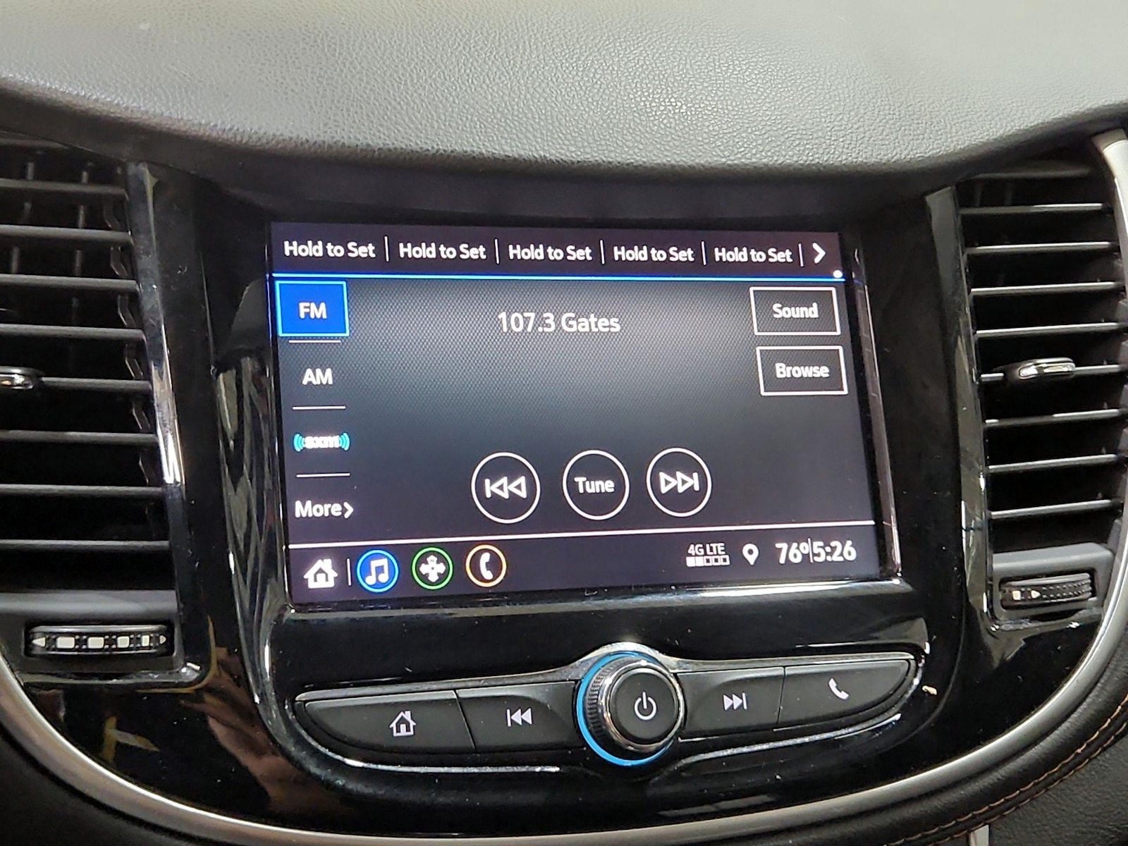 2022 Chevrolet Trax LT - Photo 16