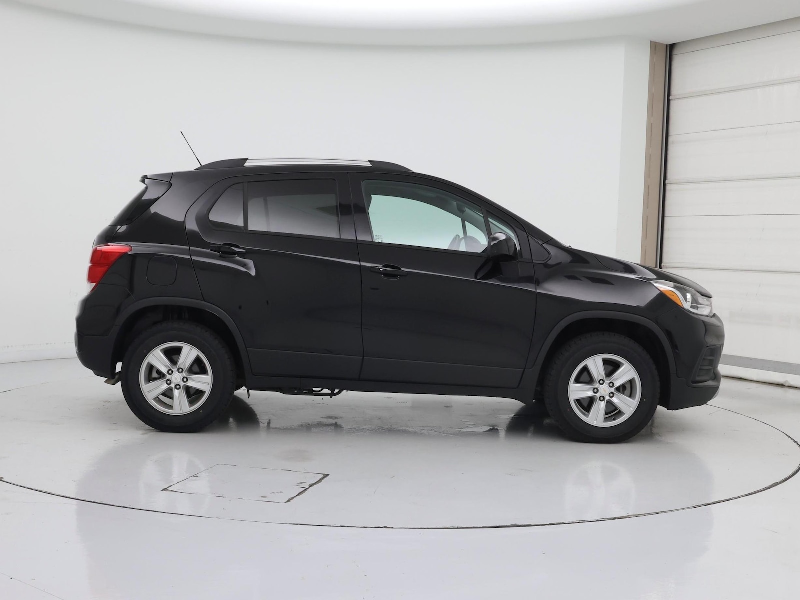 2022 Chevrolet Trax LT - Photo 8