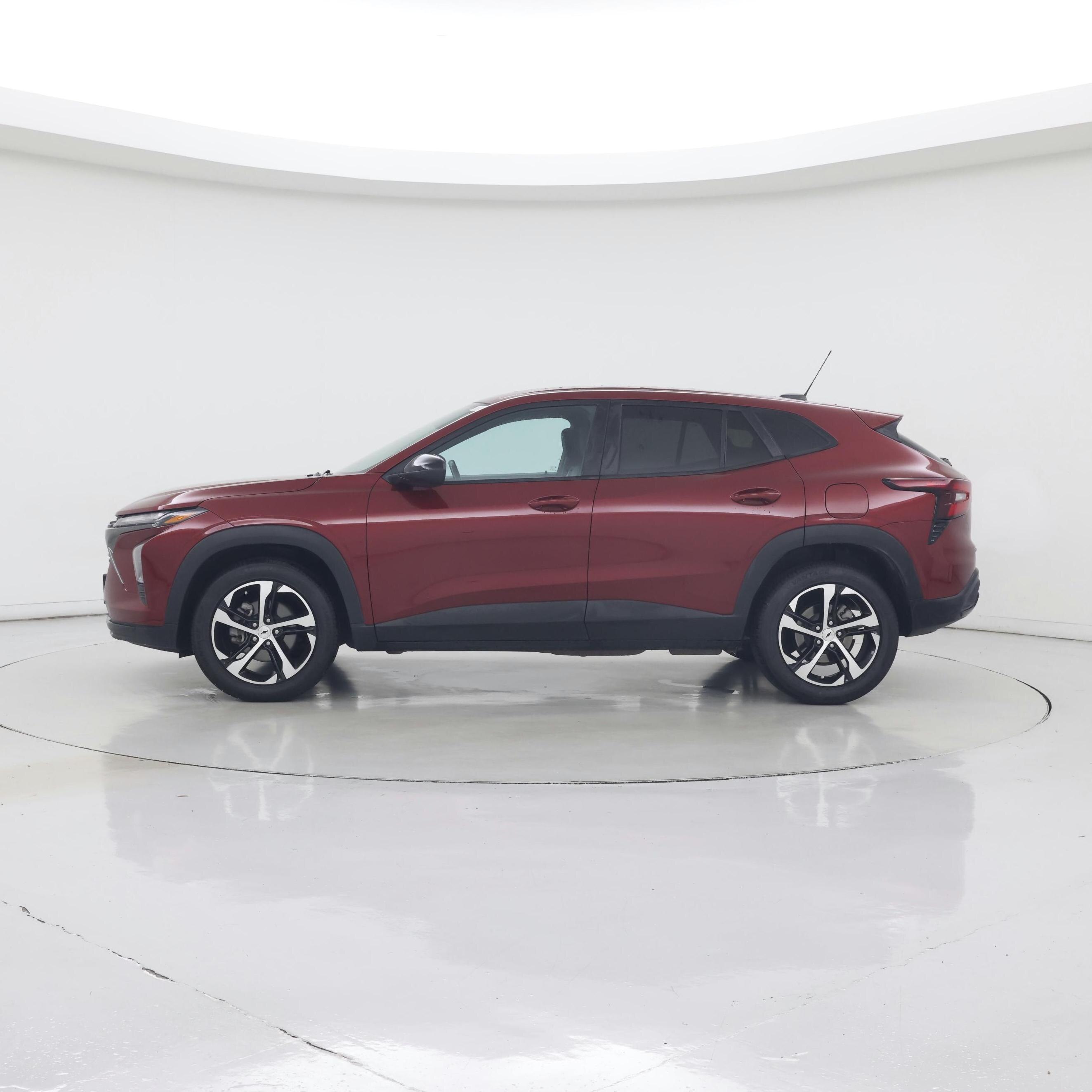 Thumbnail: 2024 Chevrolet Trax - 3