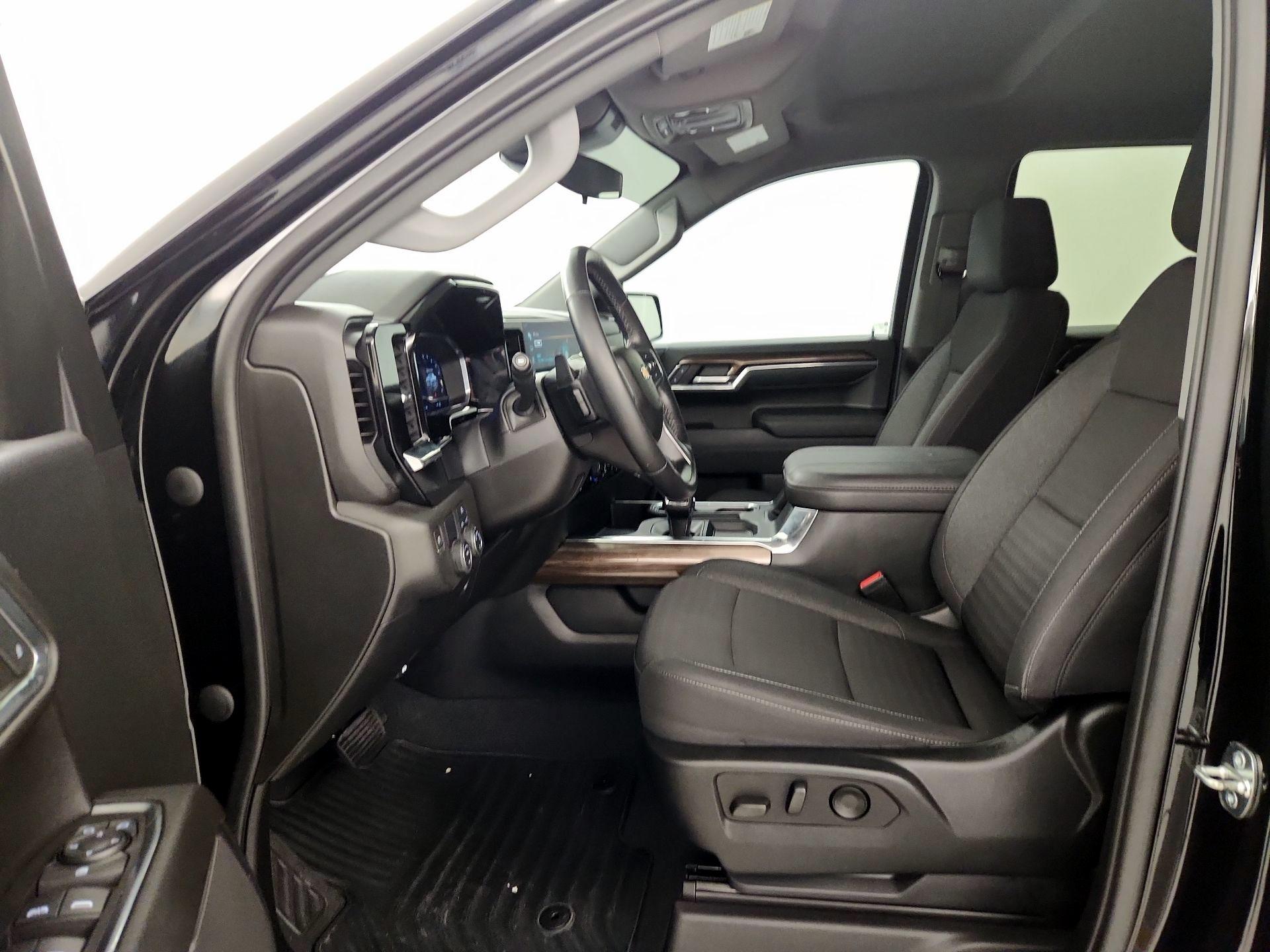 Thumbnail: 2023 Chevrolet Silverado 1500 - 11