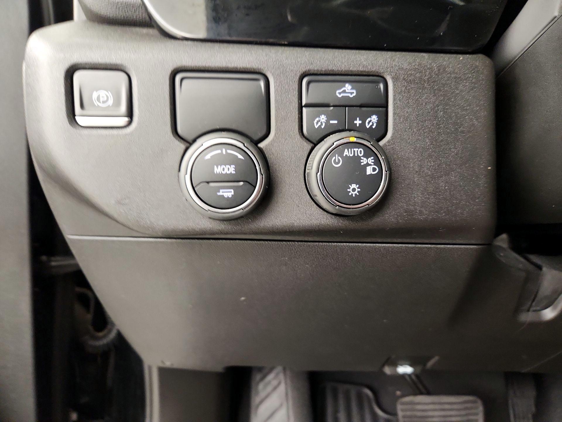 Thumbnail: 2023 Chevrolet Silverado 1500 - 13