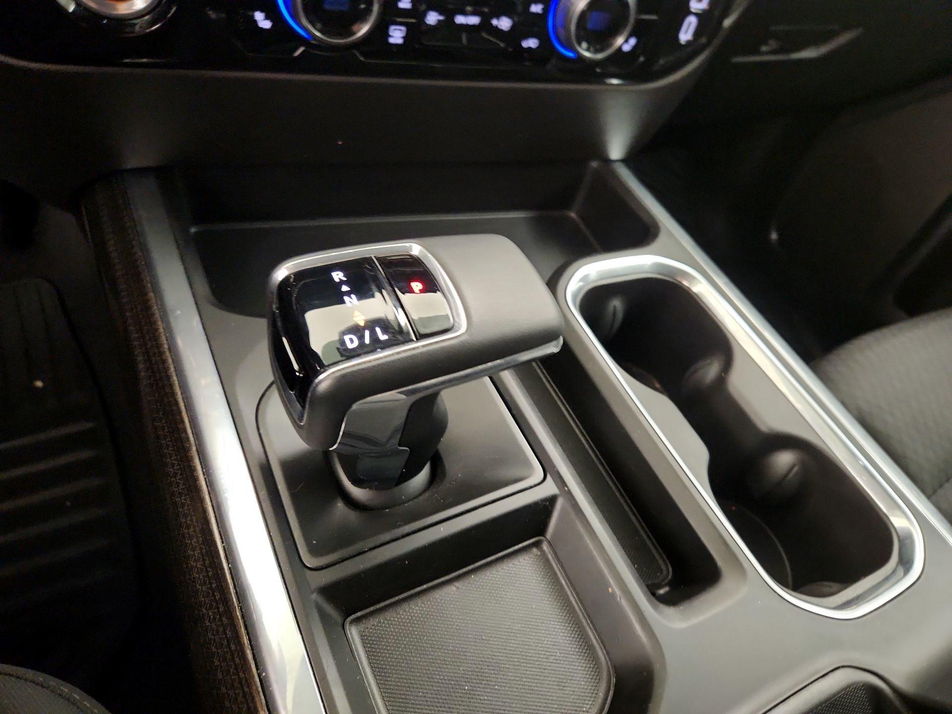 Thumbnail: 2023 Chevrolet Silverado 1500 - 17
