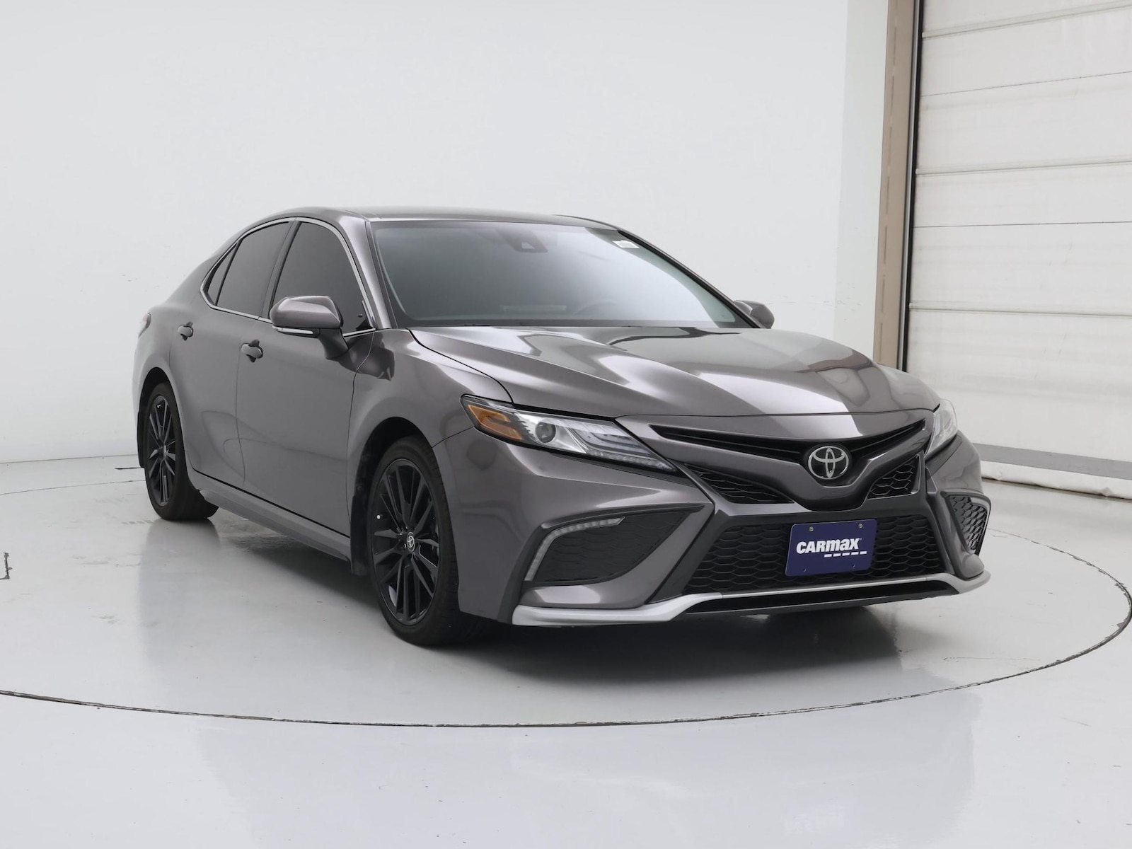 2024 Toyota Camry XSE - Photo 2