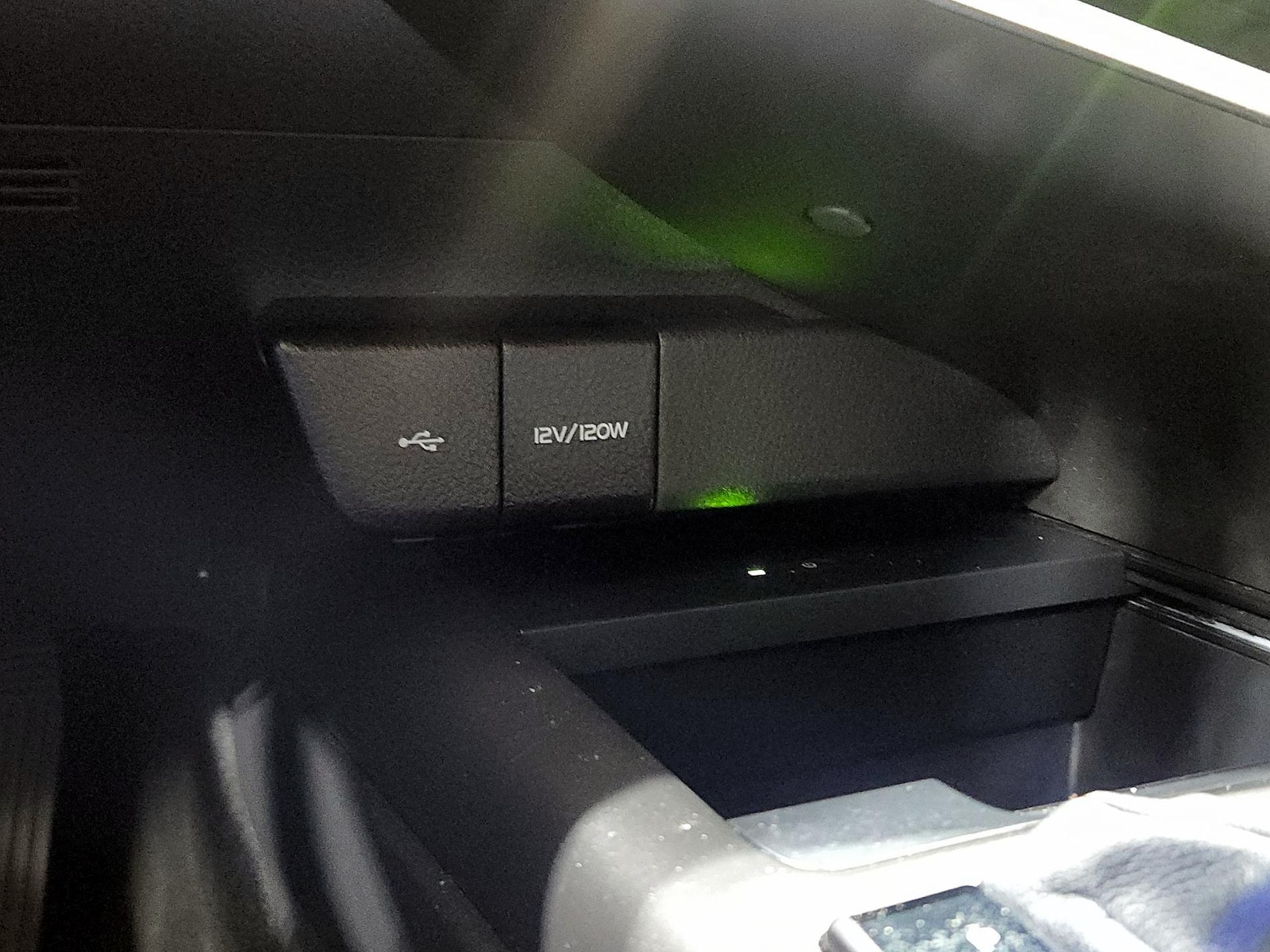 2024 Toyota Camry XSE - Photo 19
