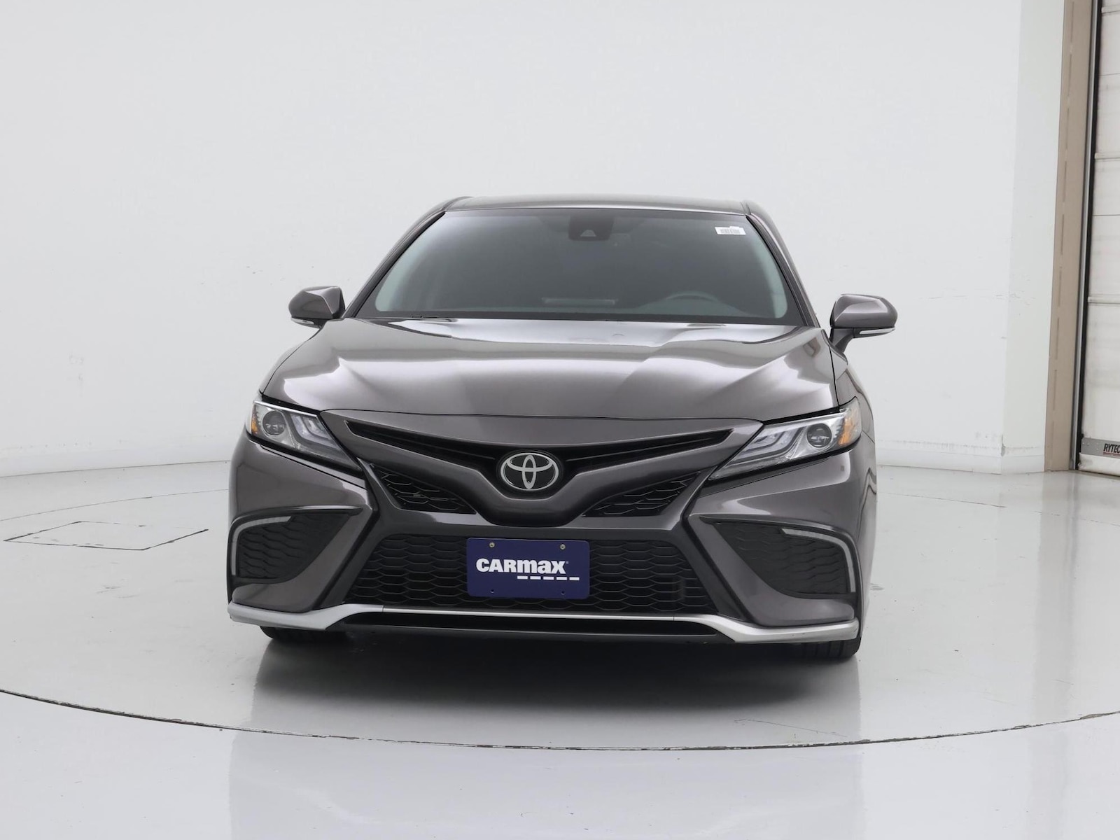 2024 Toyota Camry XSE - Photo 6