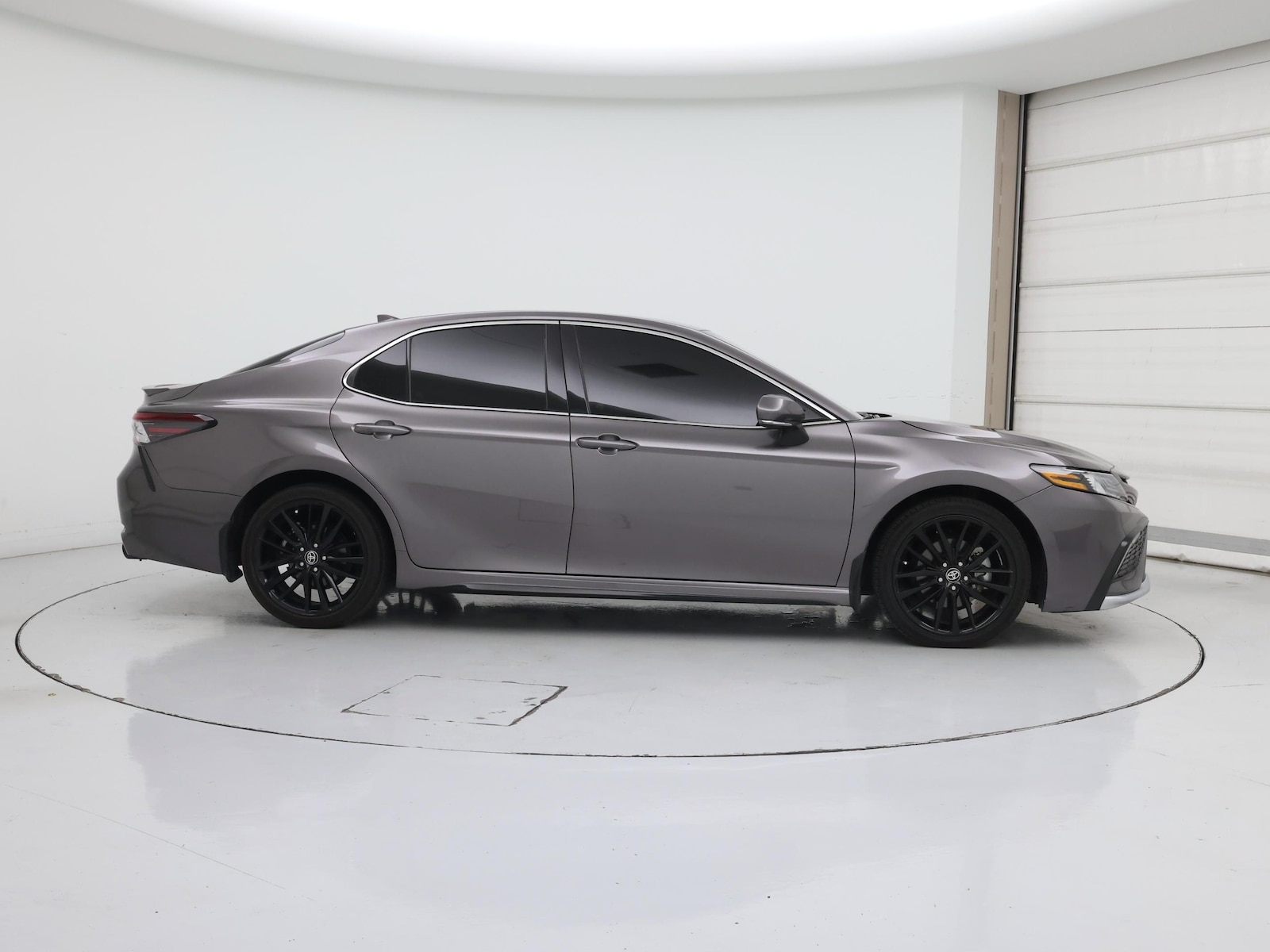 2024 Toyota Camry XSE - Photo 8