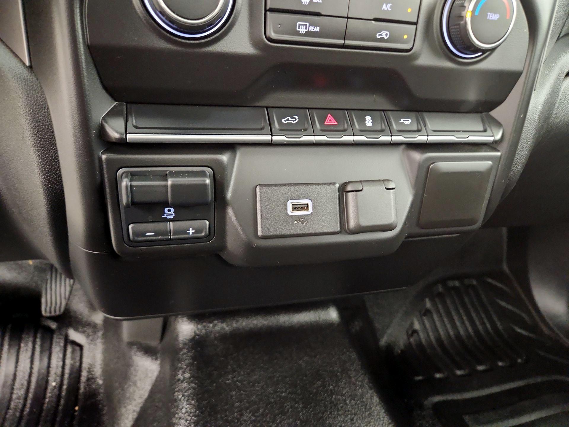 Thumbnail: 2020 Chevrolet Silverado 2500 - 18