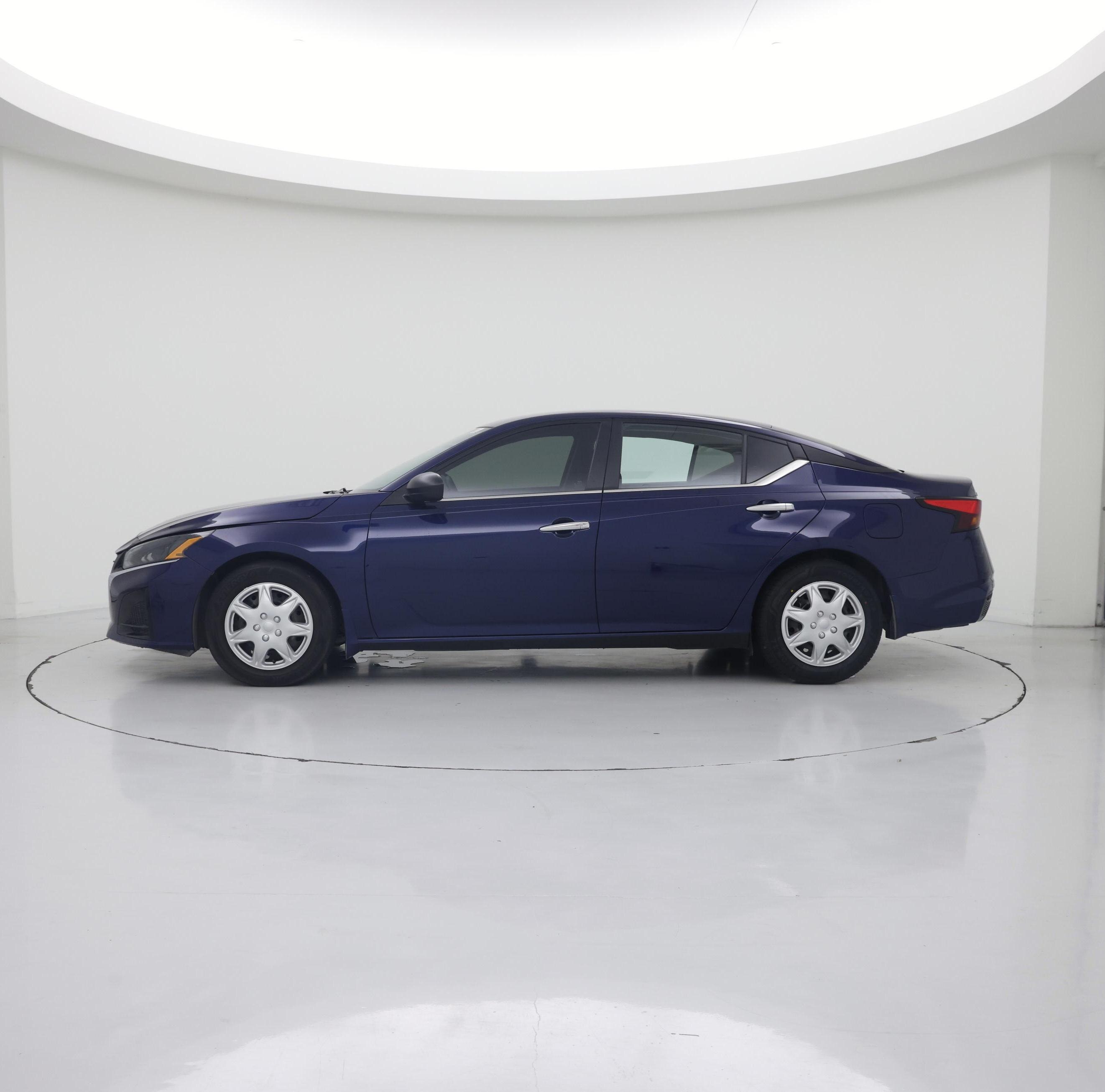 Thumbnail: 2024 Nissan Altima - 3