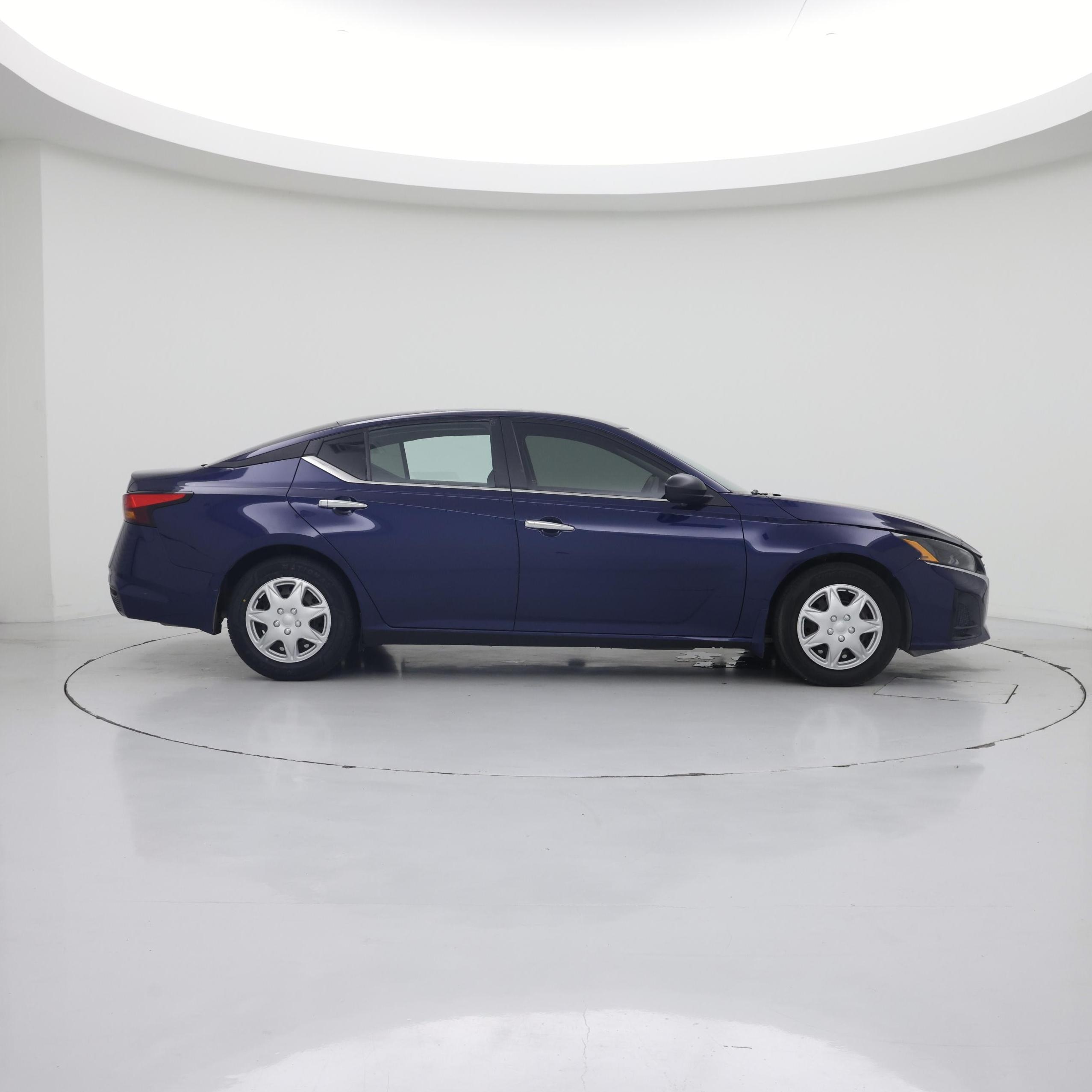 Thumbnail: 2024 Nissan Altima - 7