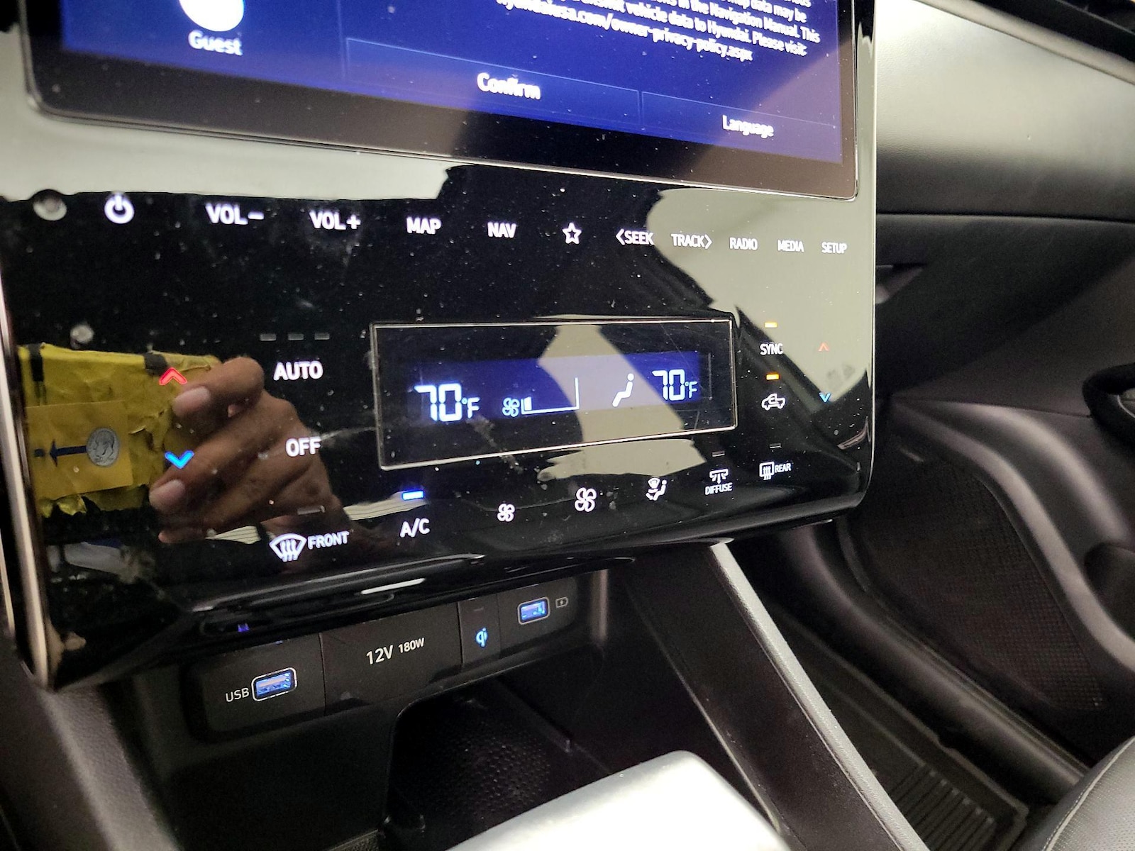 2024 Hyundai Santa Cruz Limited - Photo 18