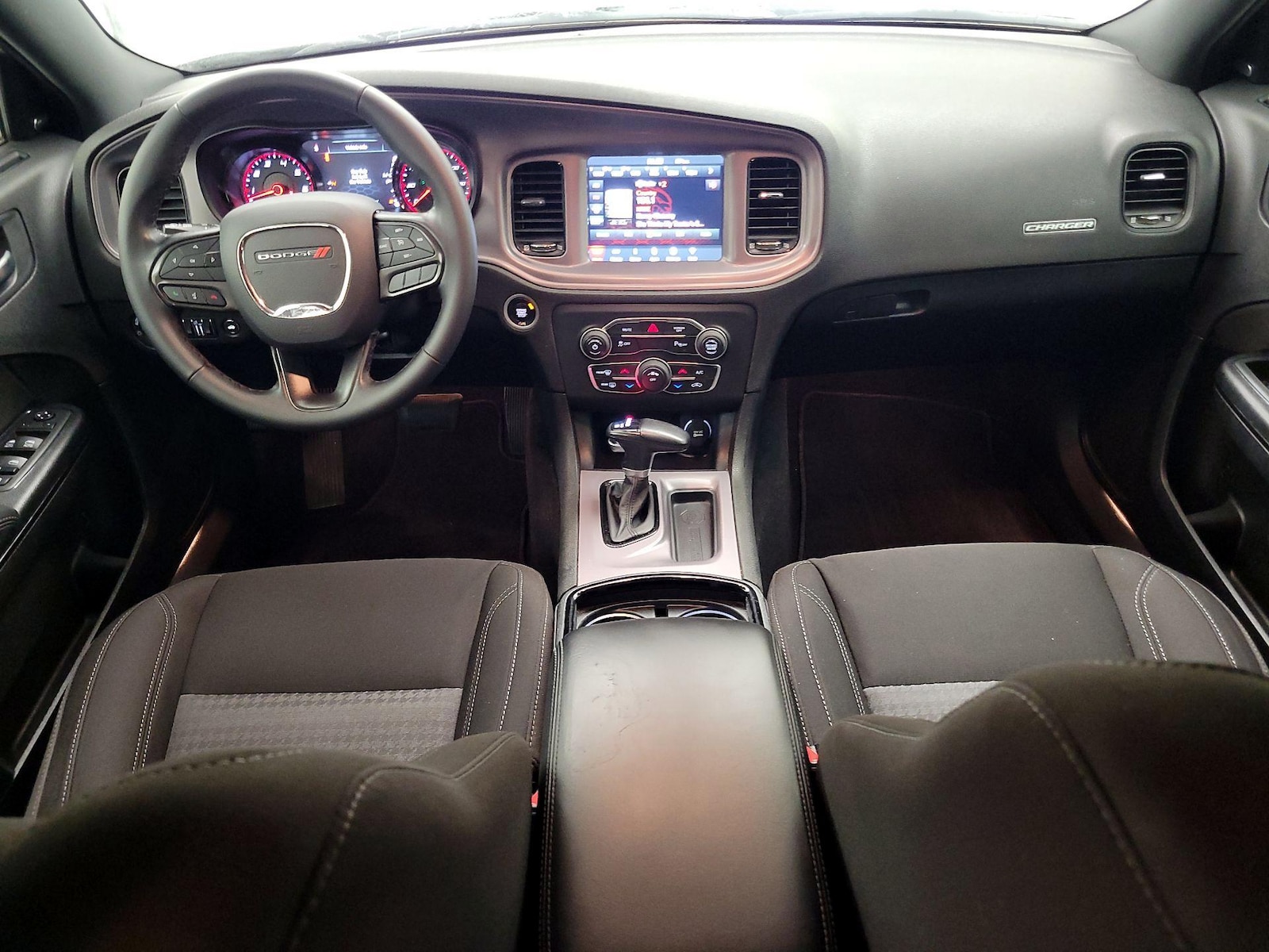 2023 Dodge Charger SXT - Photo 10