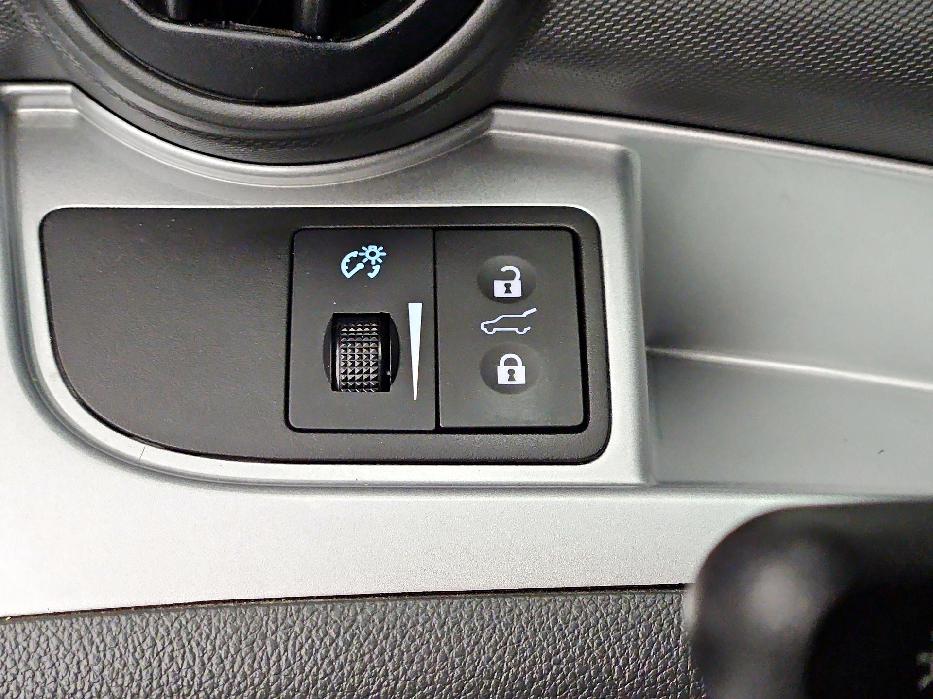 Thumbnail: 2014 Chevrolet Spark - 13