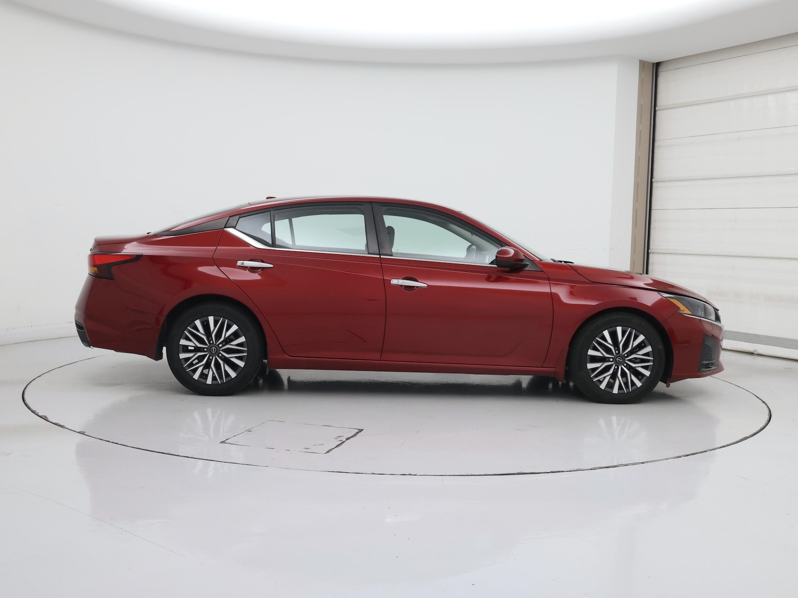 2023 Nissan Altima SV - Photo 8