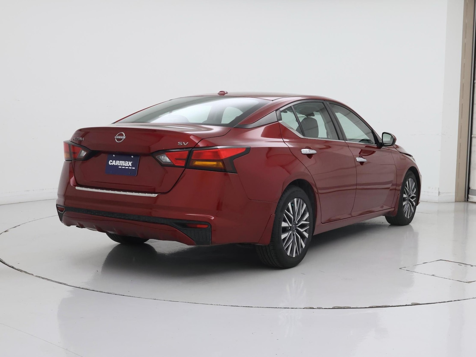 2023 Nissan Altima SV - Photo 9