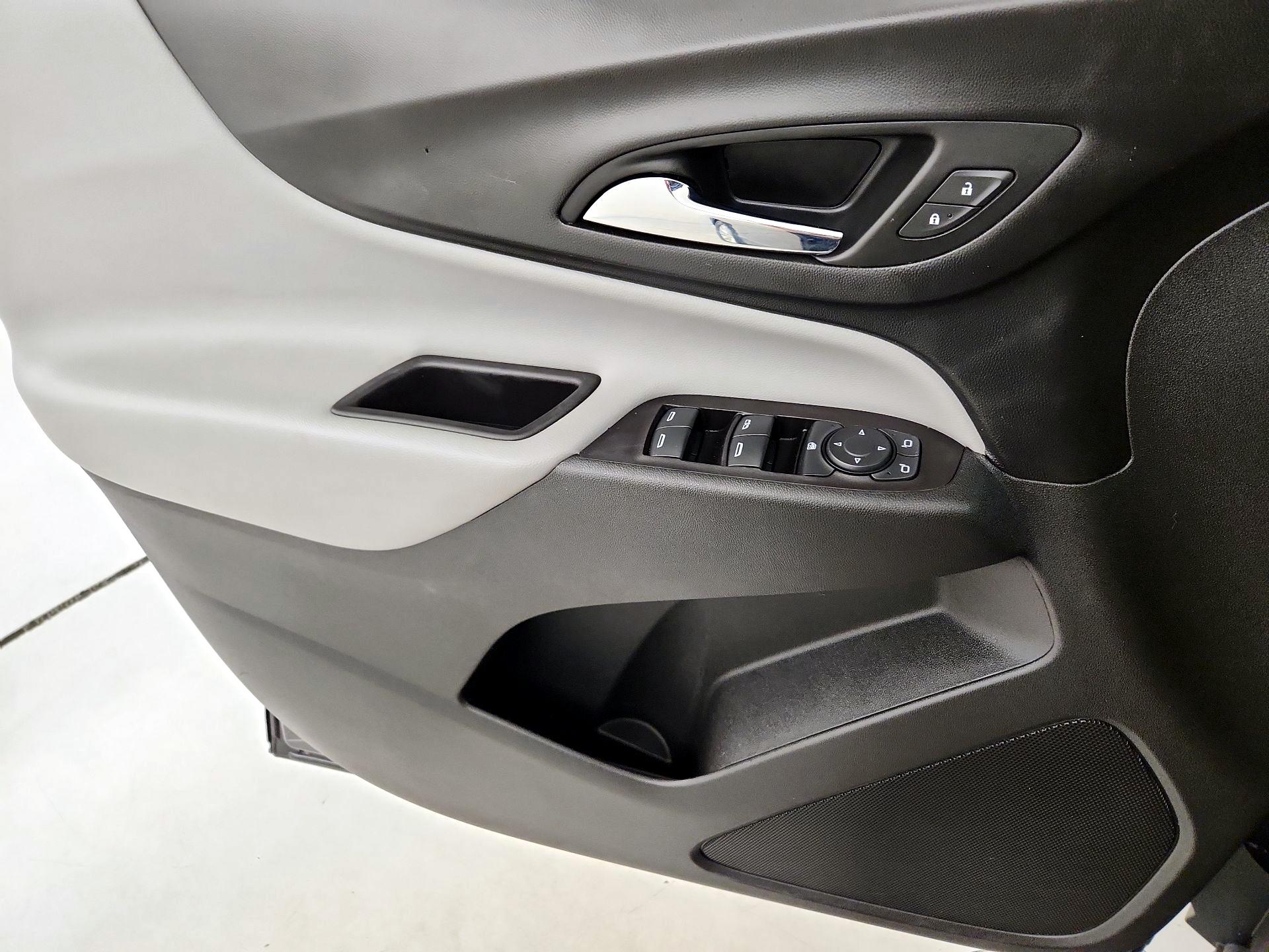 Thumbnail: 2021 Chevrolet Equinox - 12