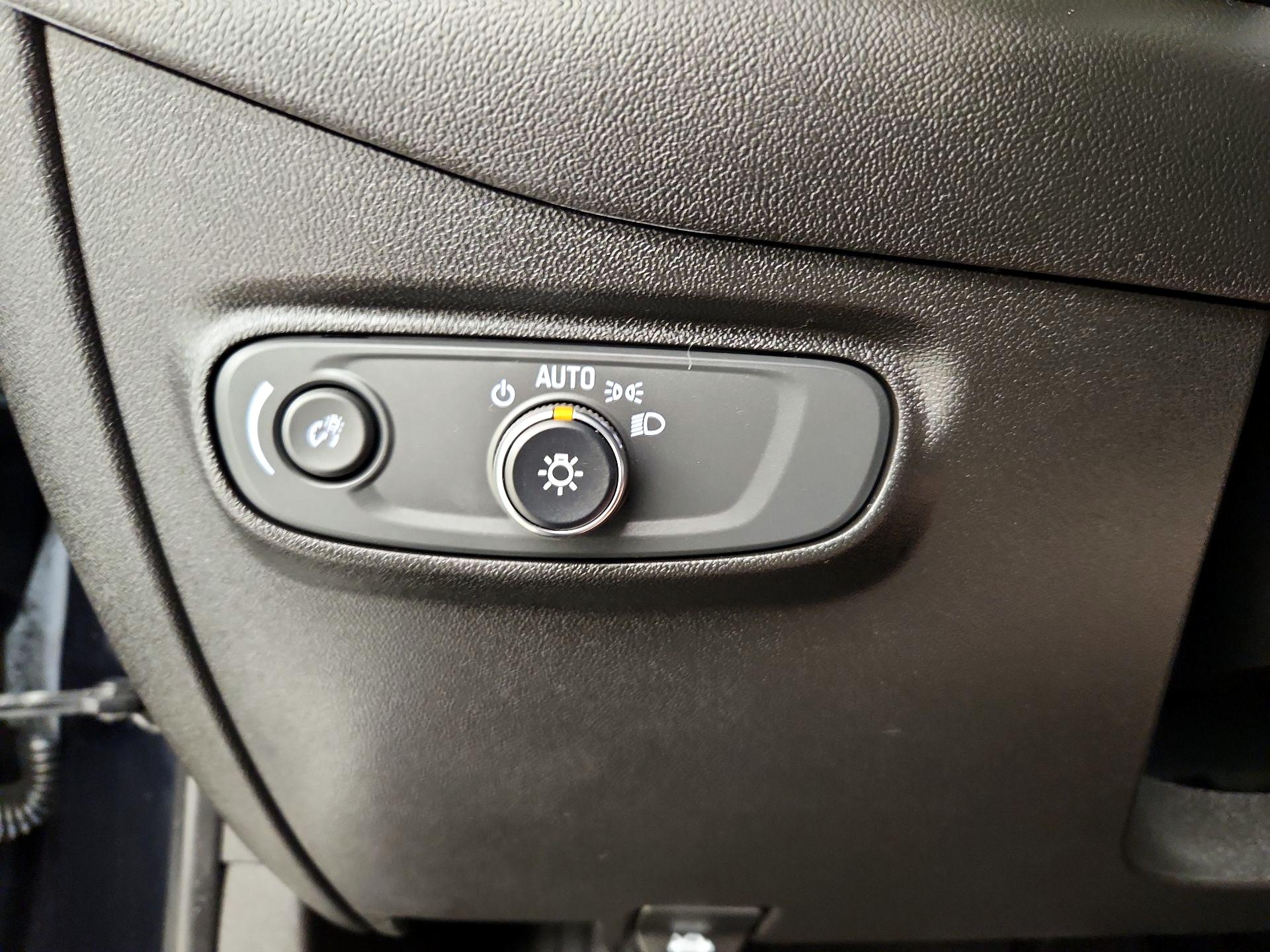 Thumbnail: 2021 Chevrolet Equinox - 13