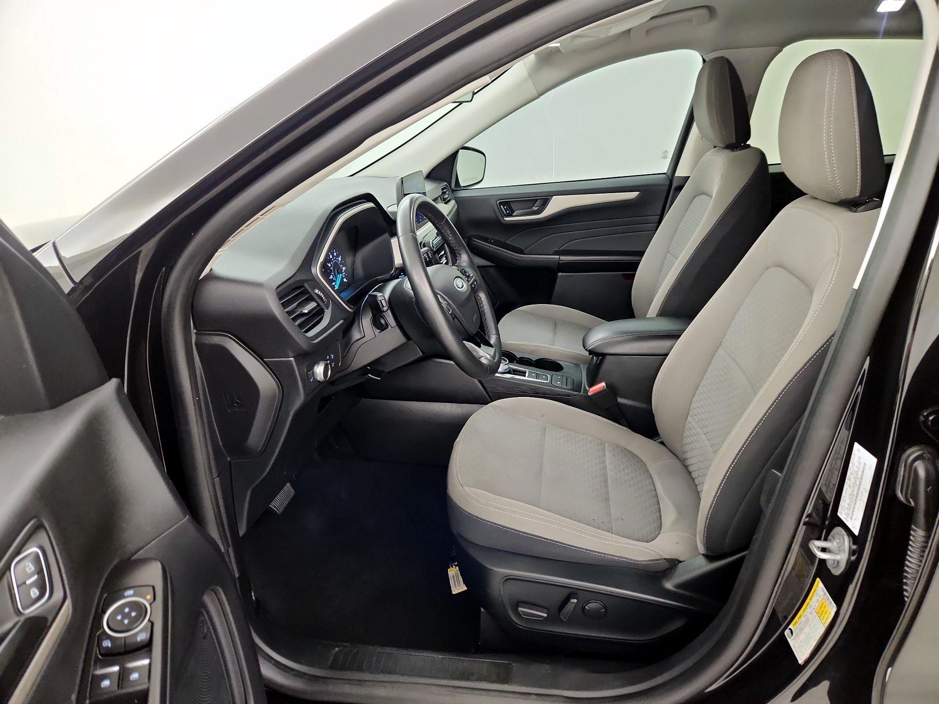 Thumbnail: 2022 Ford Escape - 11