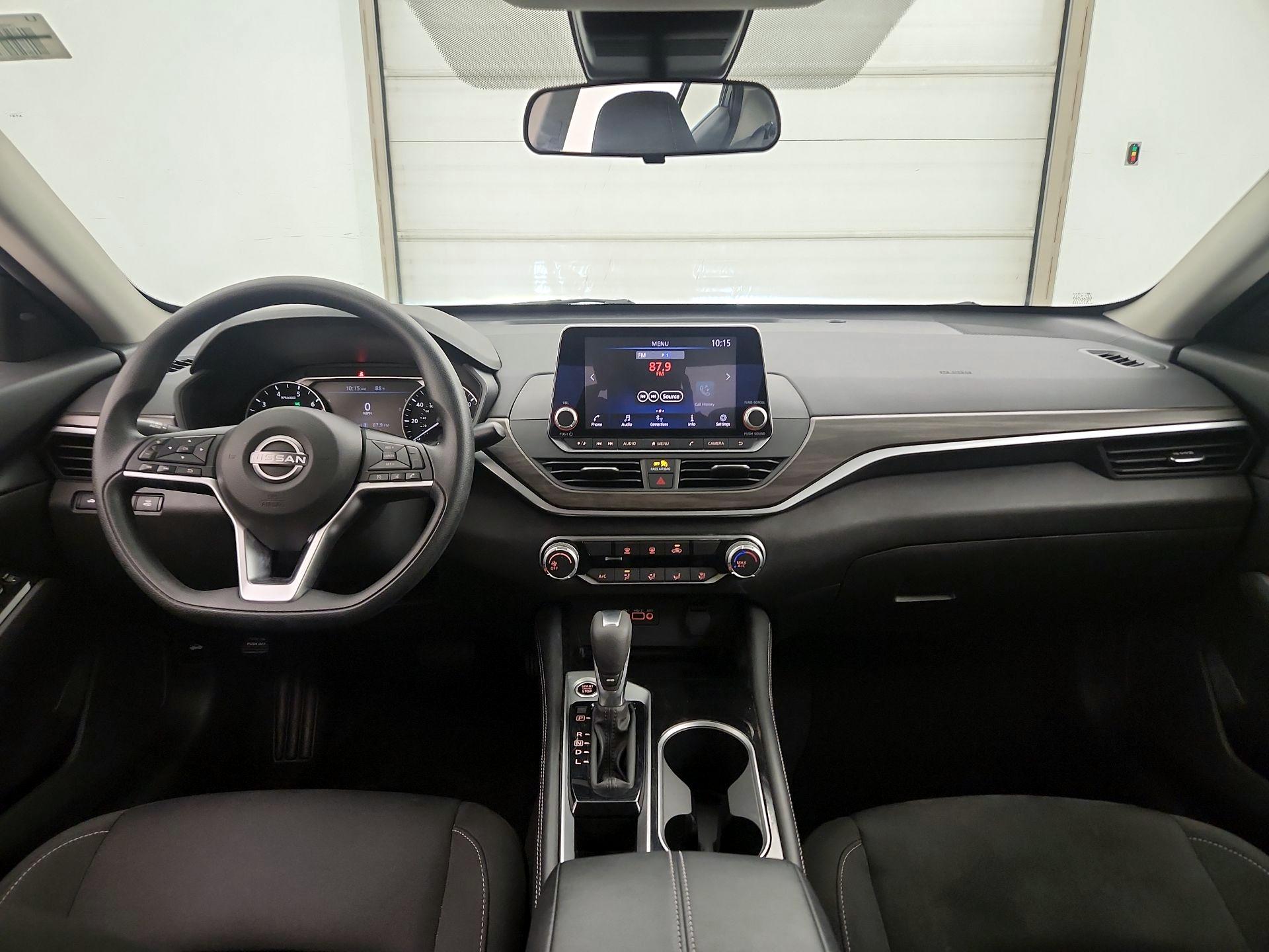 Thumbnail: 2023 Nissan Altima - 9