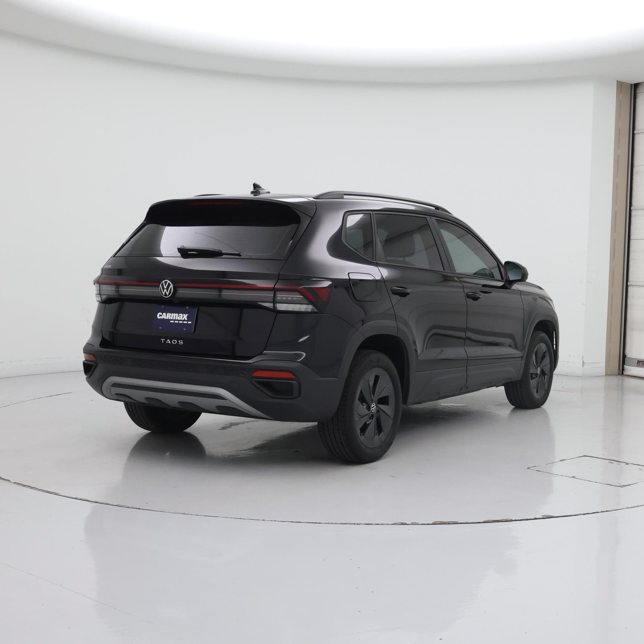 Thumbnail: 2025 Volkswagen Taos - 8