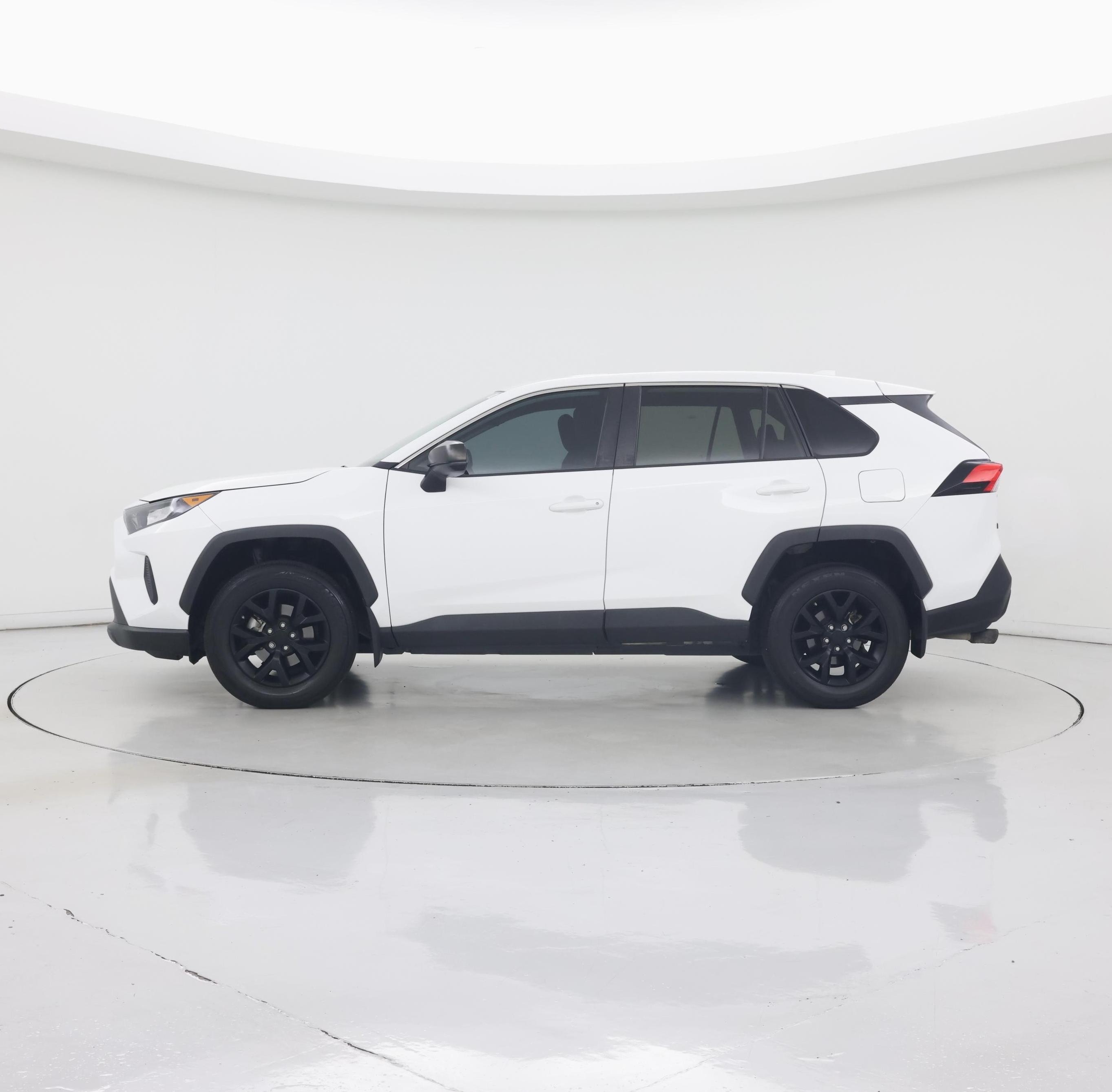 Thumbnail: 2022 Toyota RAV4 - 3