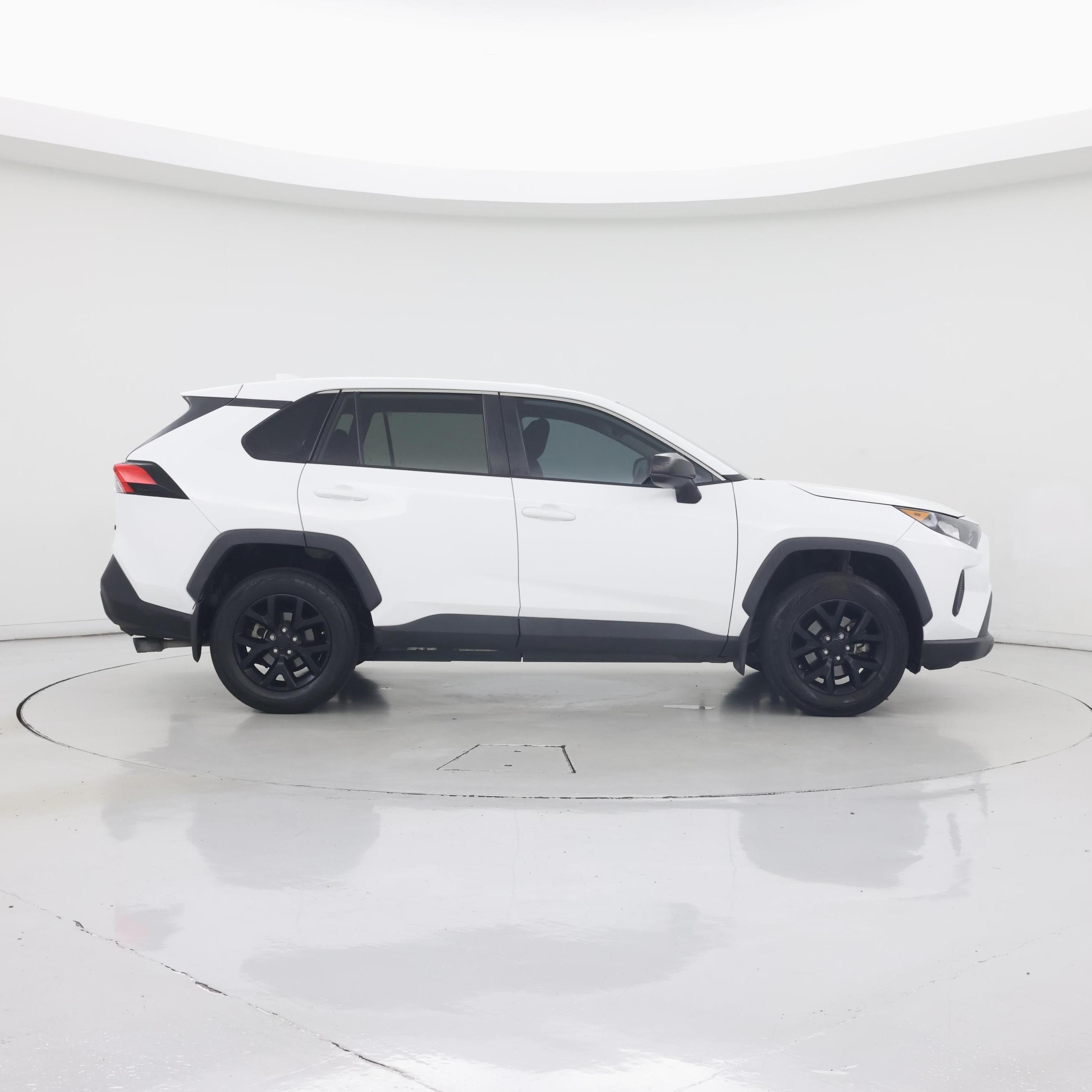 Thumbnail: 2022 Toyota RAV4 - 7
