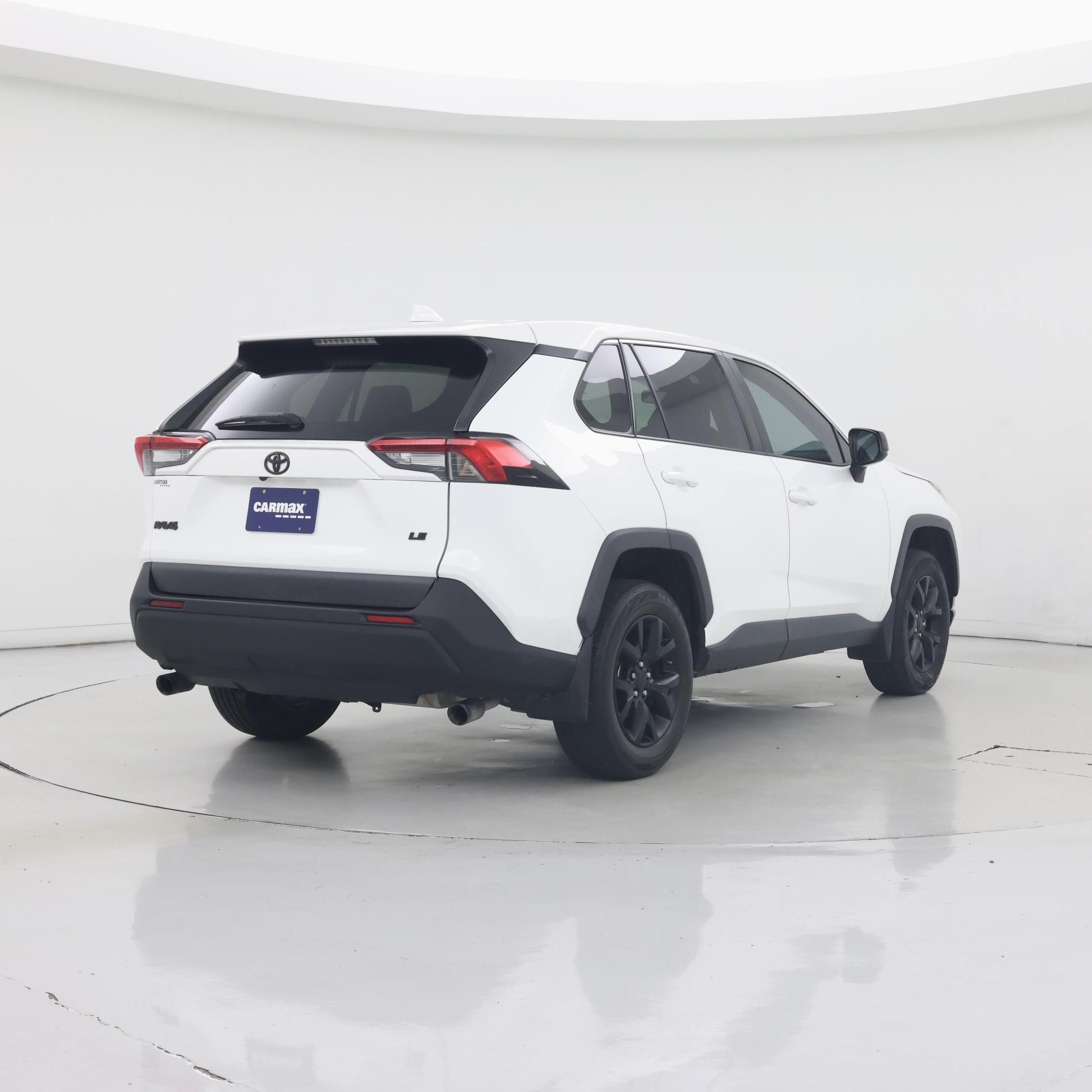 Thumbnail: 2022 Toyota RAV4 - 8