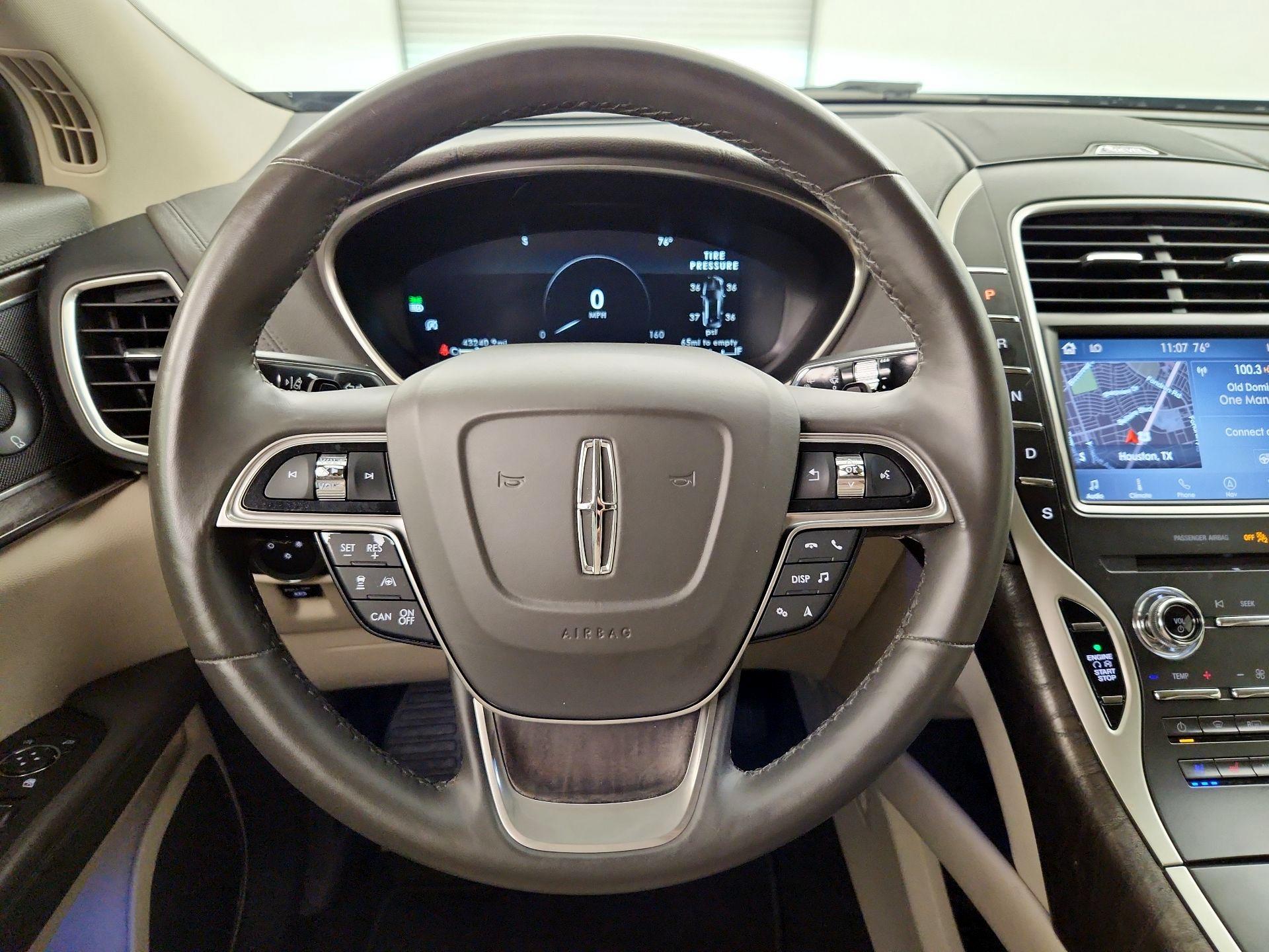 Thumbnail: 2020 Lincoln Nautilus - 10