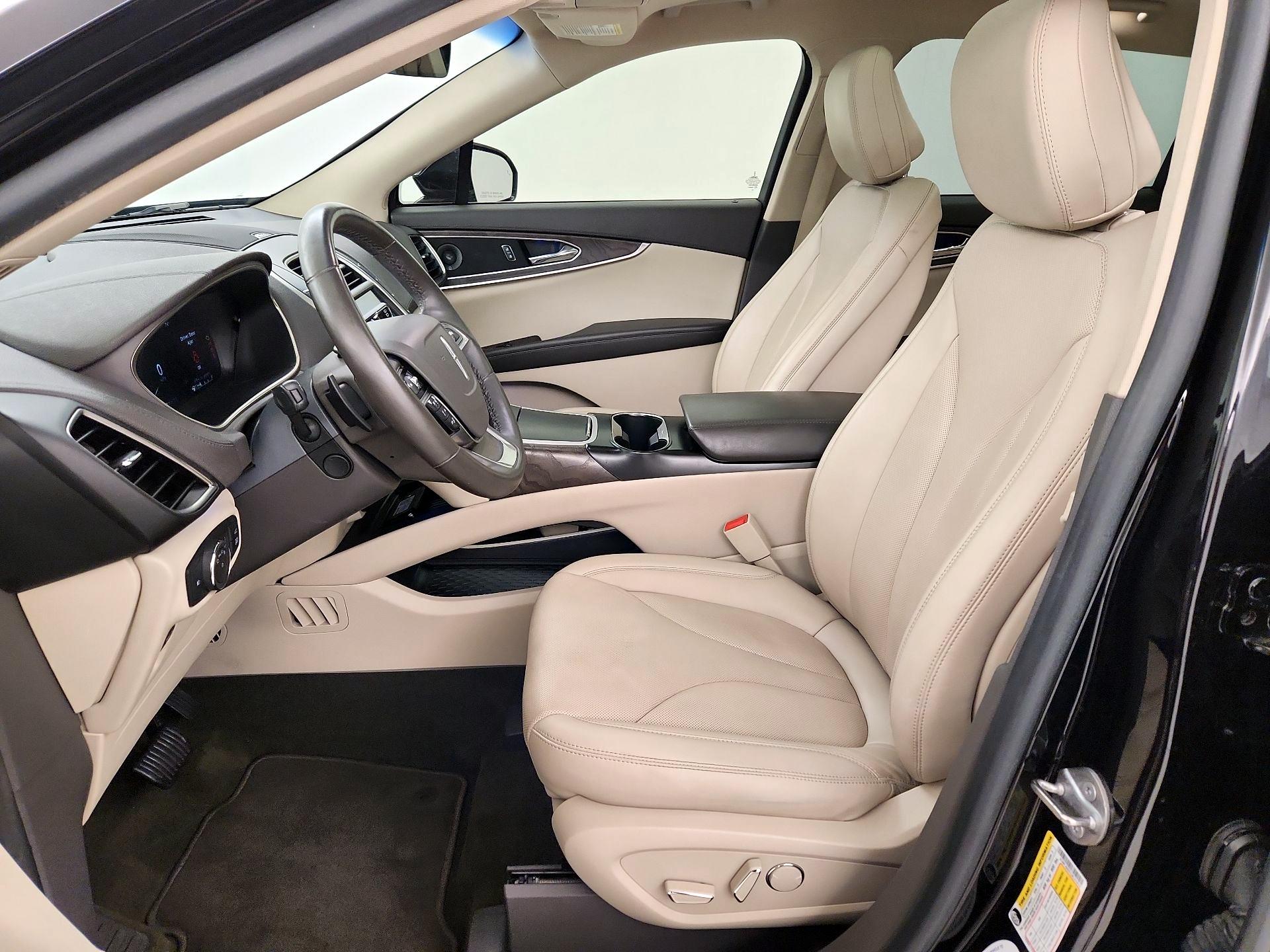 Thumbnail: 2020 Lincoln Nautilus - 11