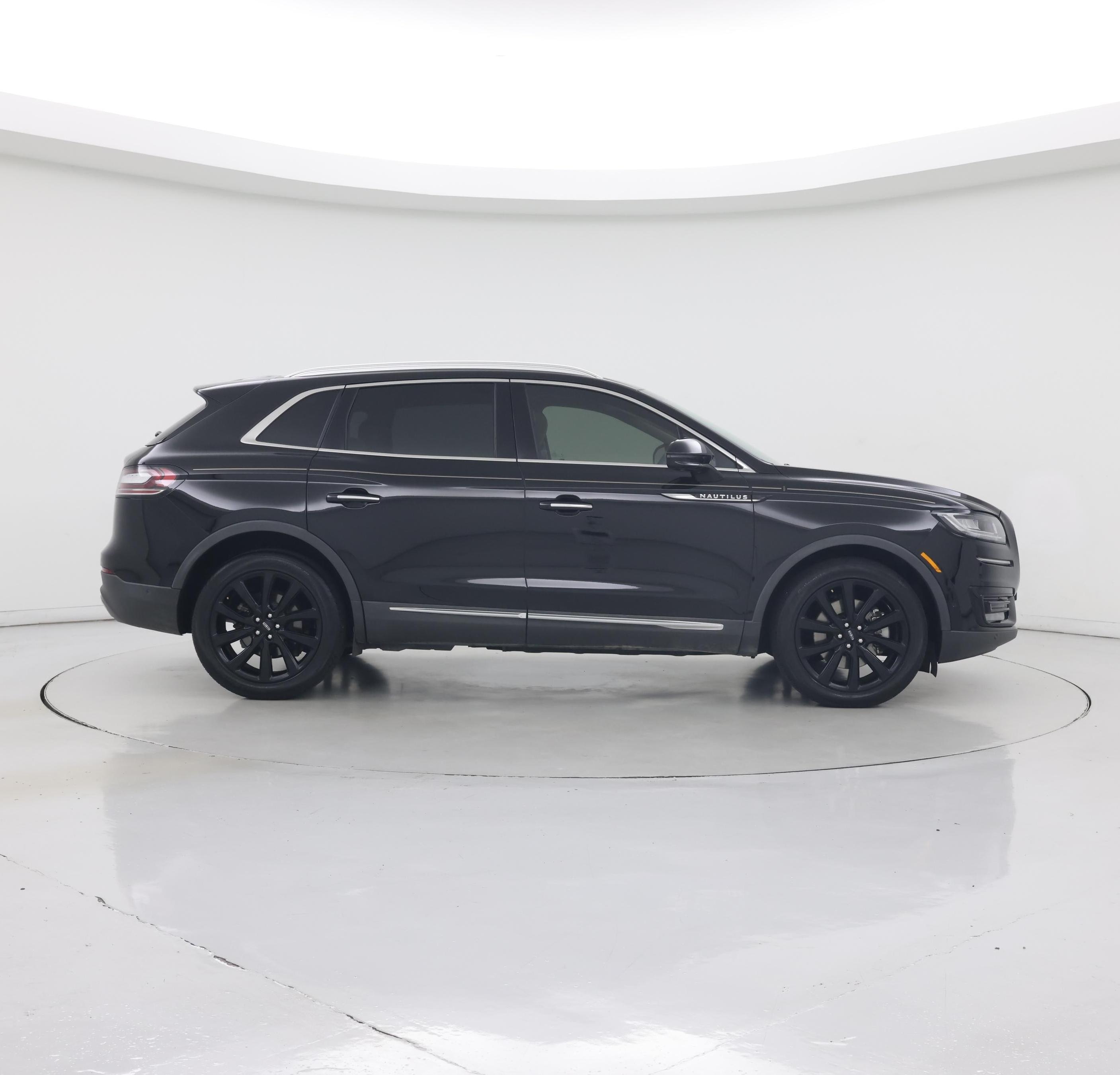 Thumbnail: 2020 Lincoln Nautilus - 7