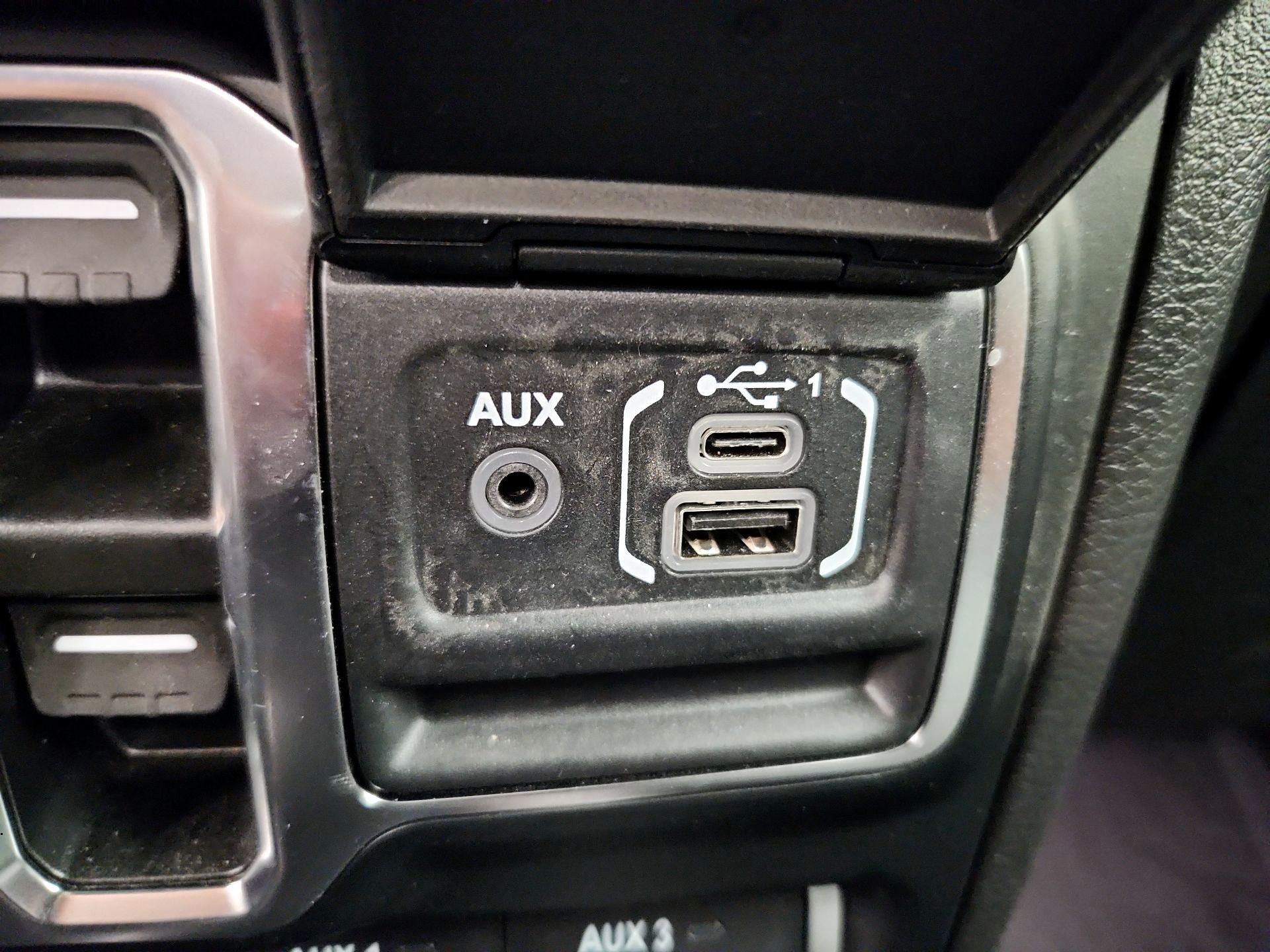 Thumbnail: 2024 Jeep Wrangler - 19