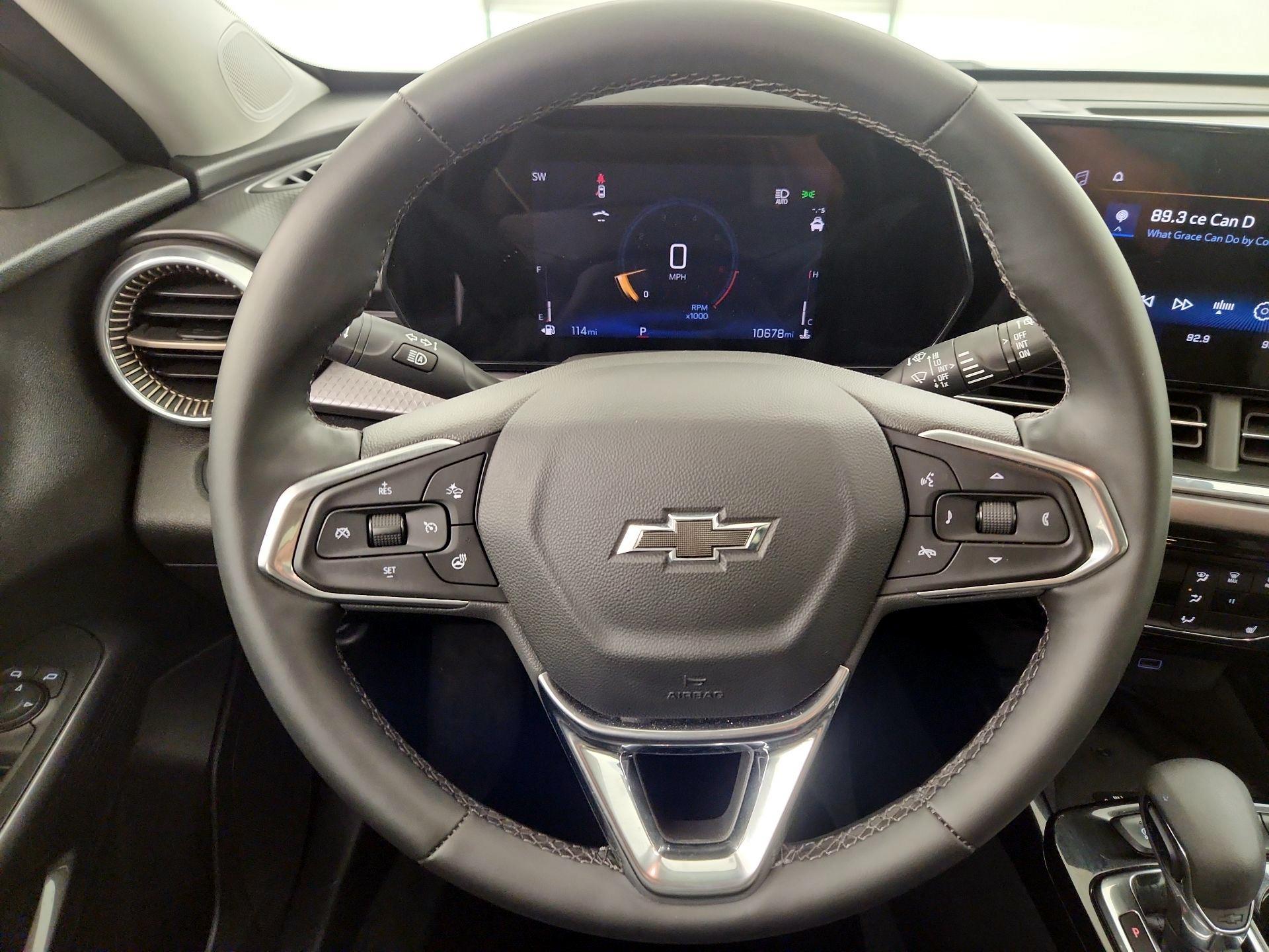 Thumbnail: 2025 Chevrolet Trax - 10