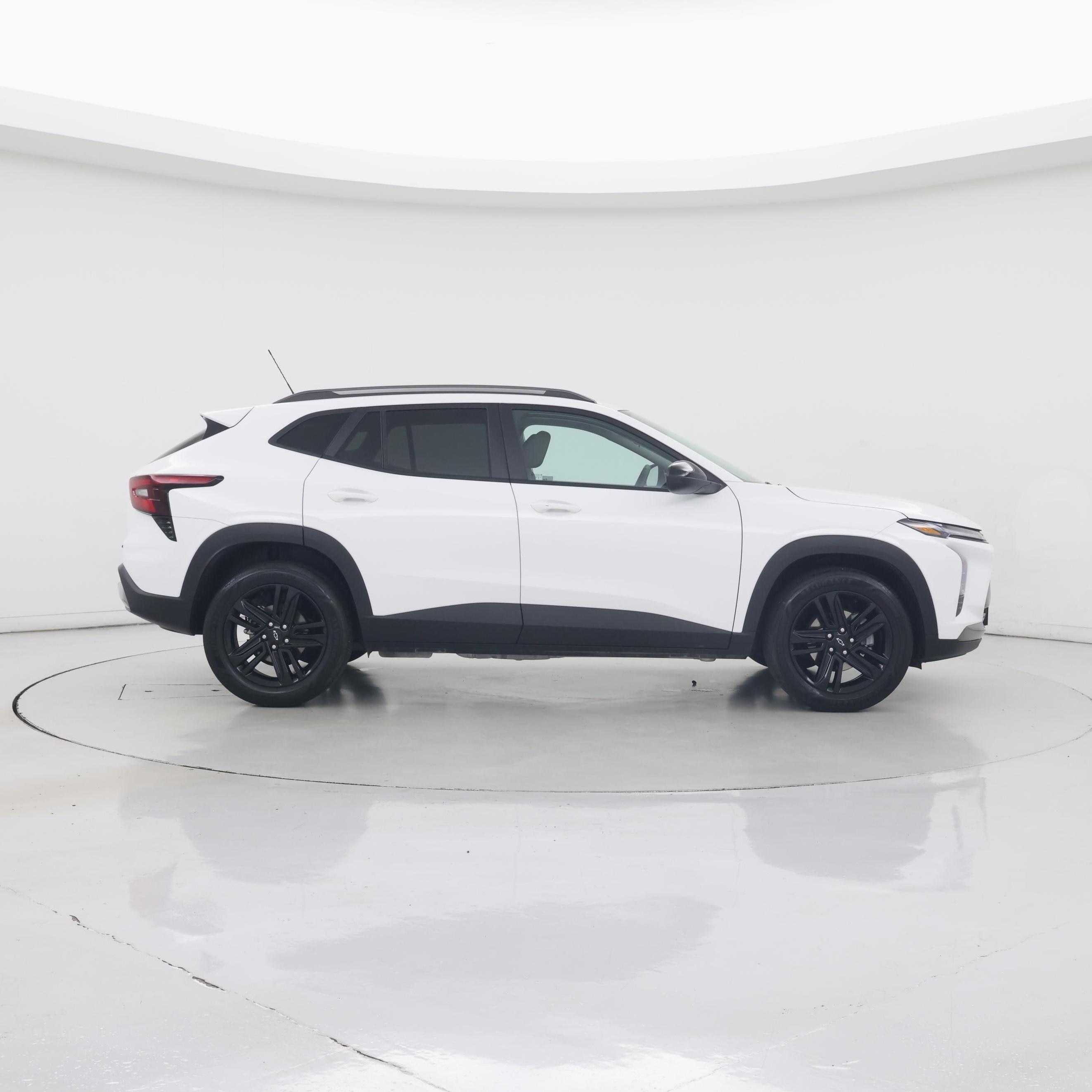 Thumbnail: 2025 Chevrolet Trax - 7