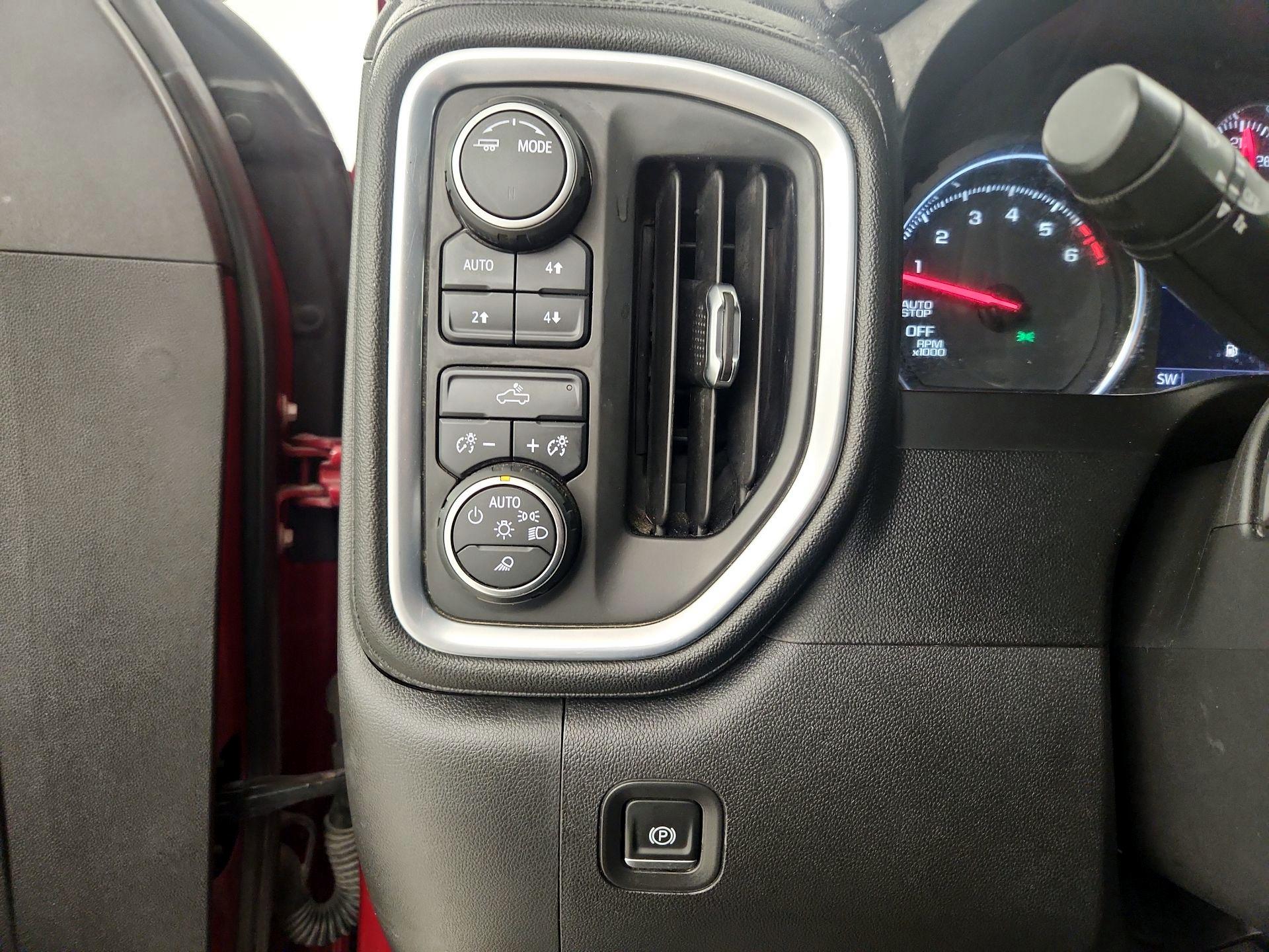 Thumbnail: 2021 Chevrolet Silverado 1500 - 13