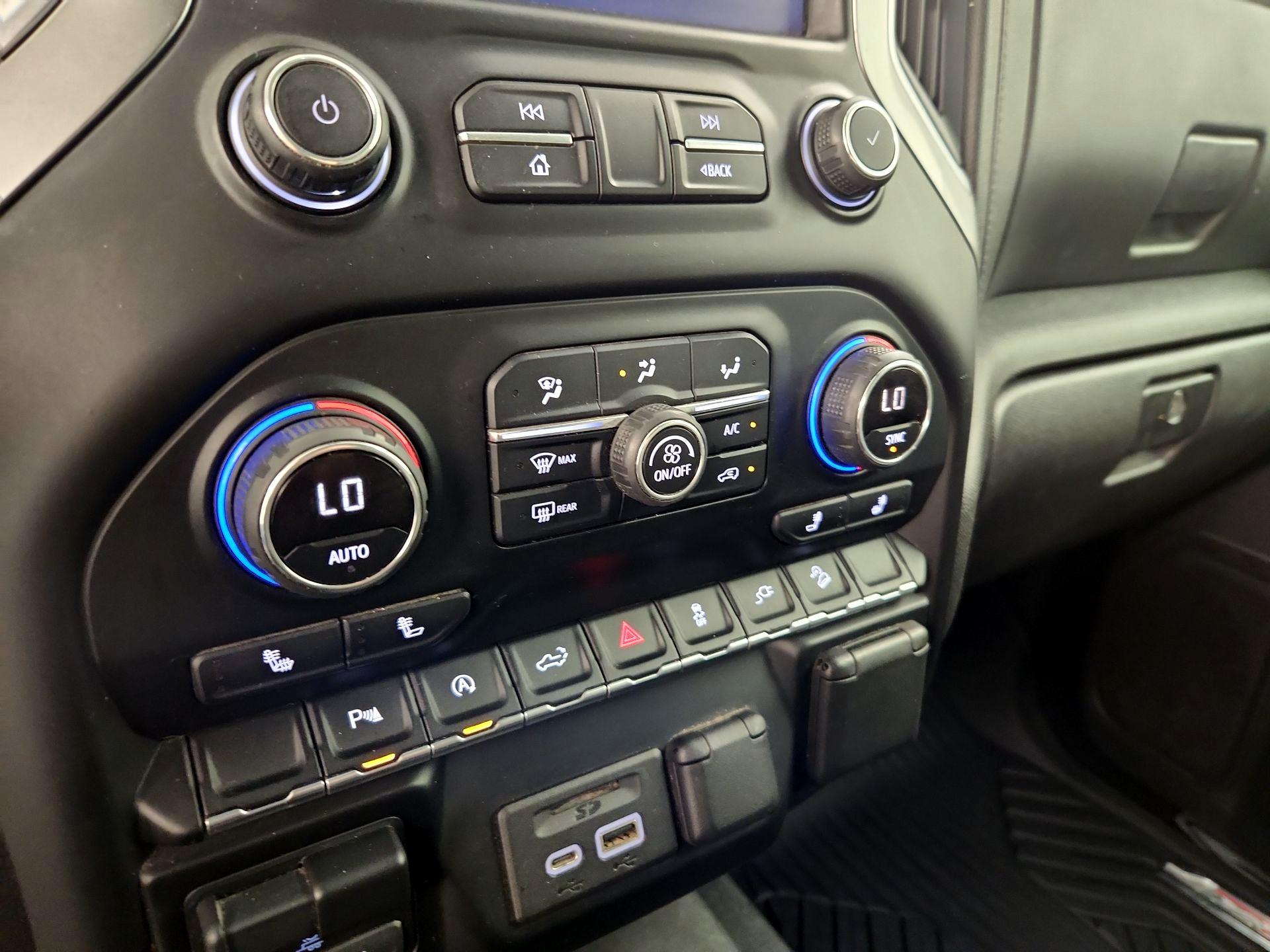 Thumbnail: 2021 Chevrolet Silverado 1500 - 16