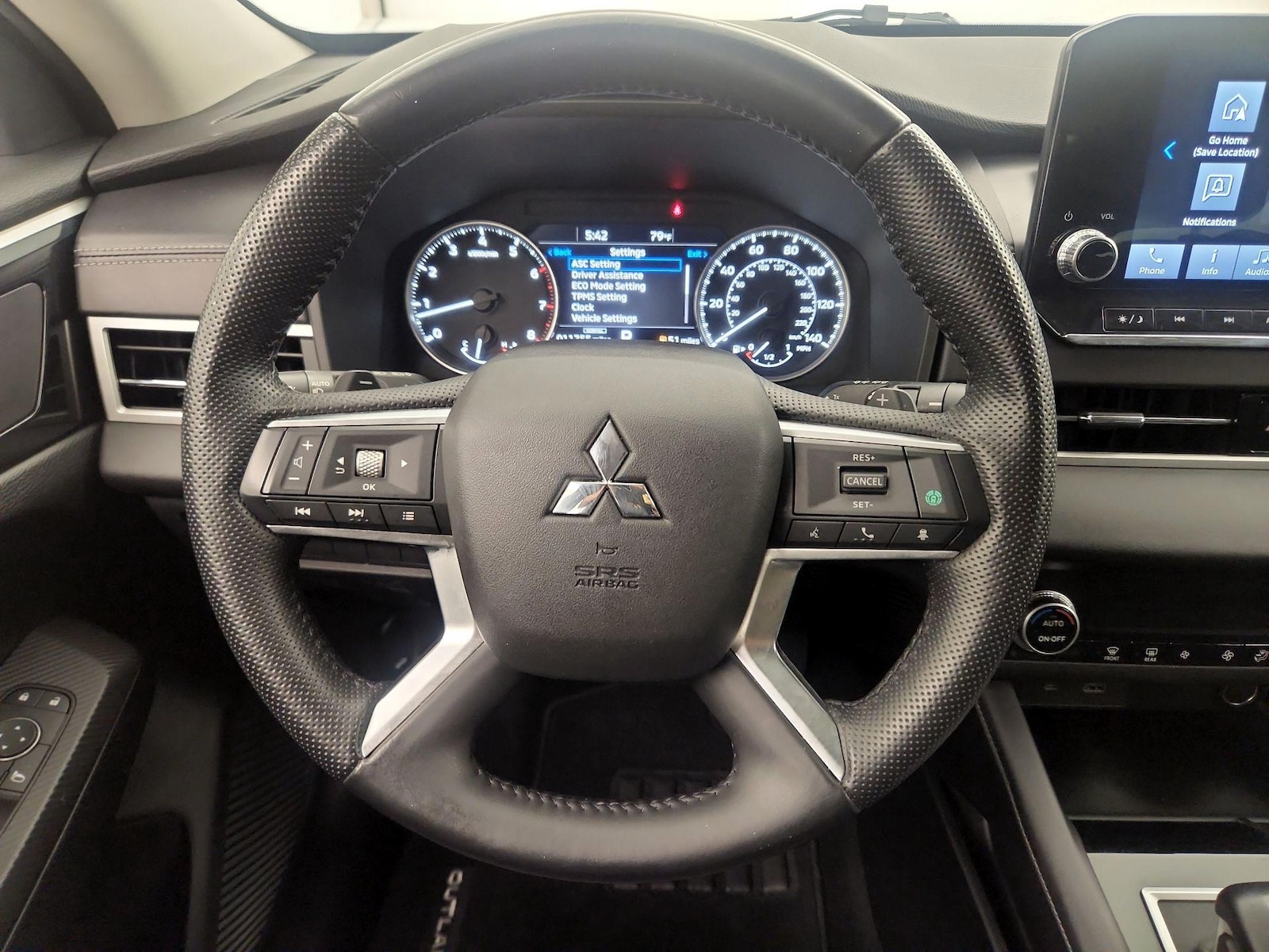 2023 Mitsubishi Outlander SE - Photo 11