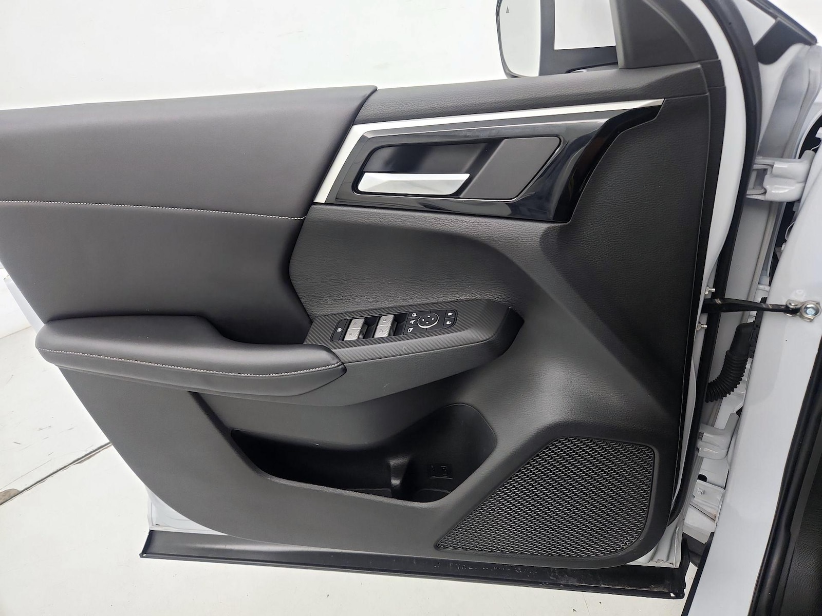 2023 Mitsubishi Outlander SE - Photo 13