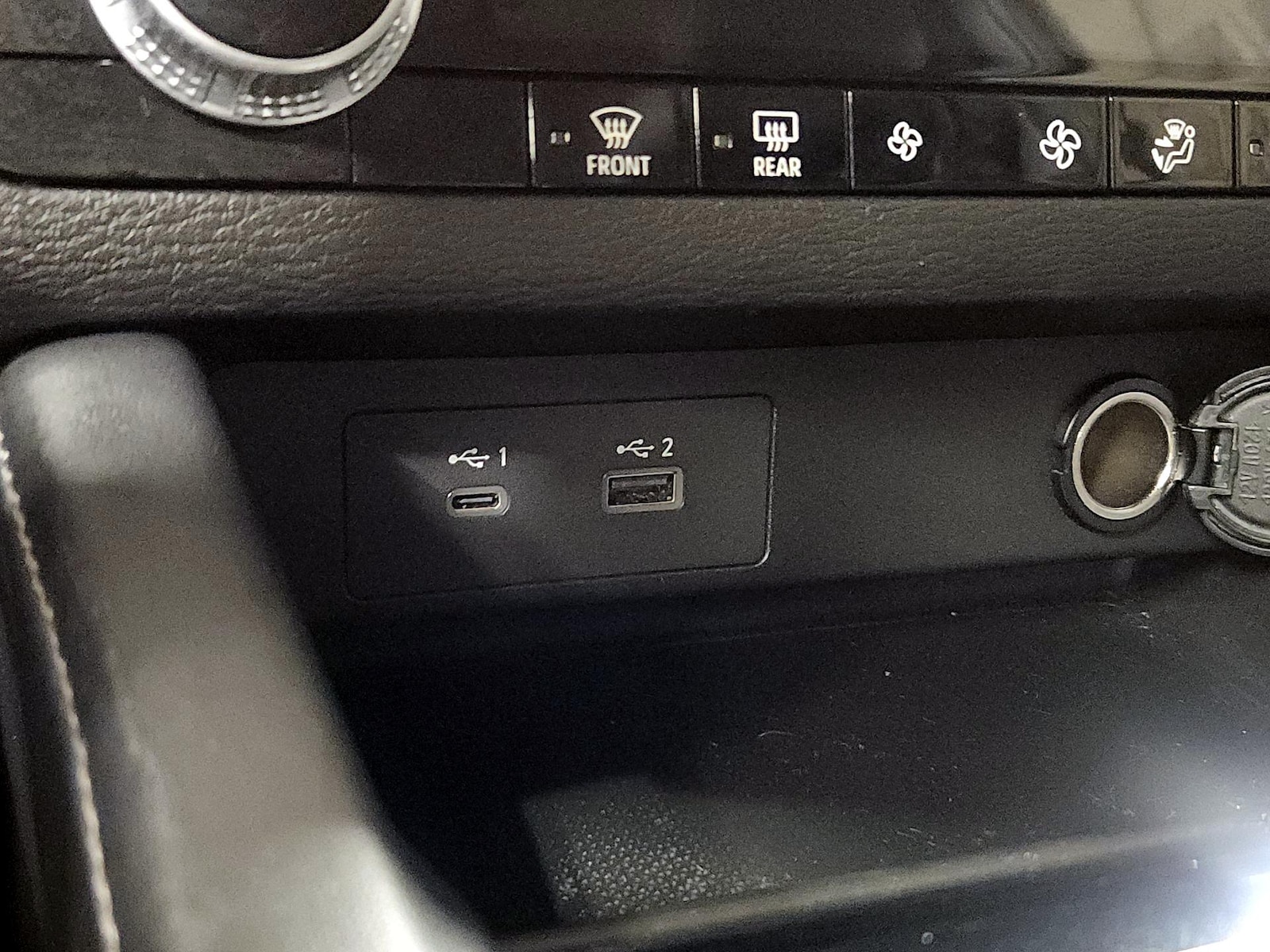 2023 Mitsubishi Outlander SE - Photo 20