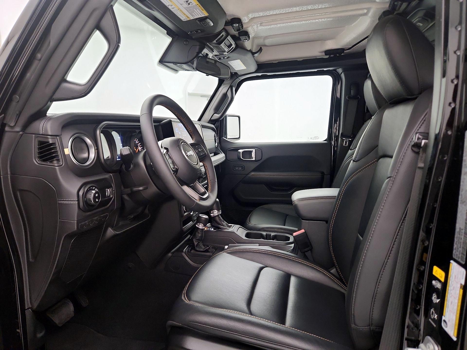 Thumbnail: 2025 Jeep Gladiator - 11