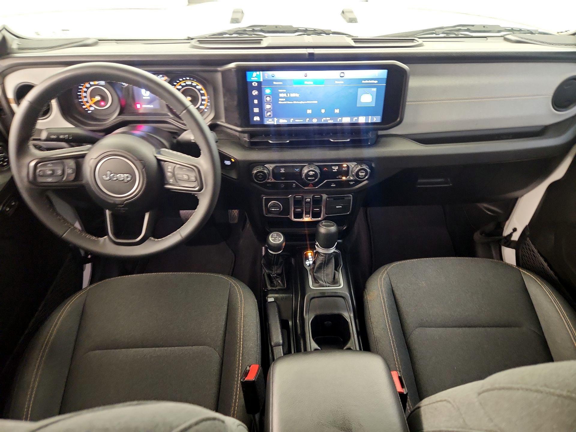 Thumbnail: 2025 Jeep Gladiator - 9