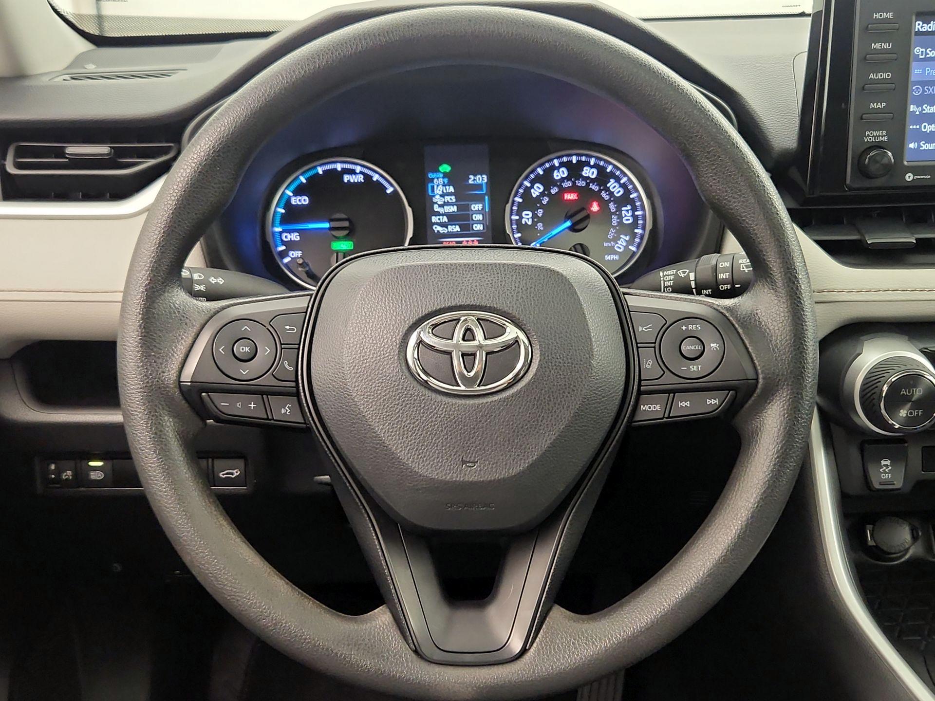 Thumbnail: 2022 Toyota RAV4 - 10