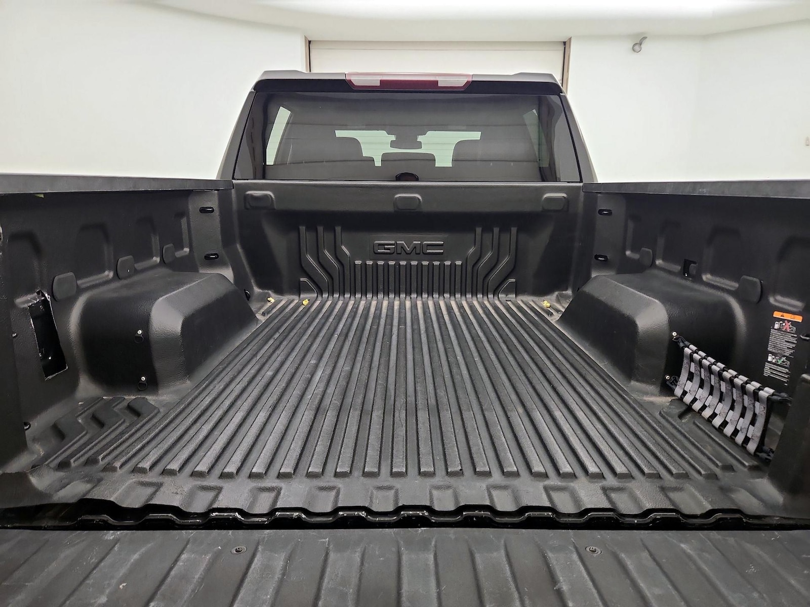 2023 GMC Sierra 1500 SLT - Photo 22