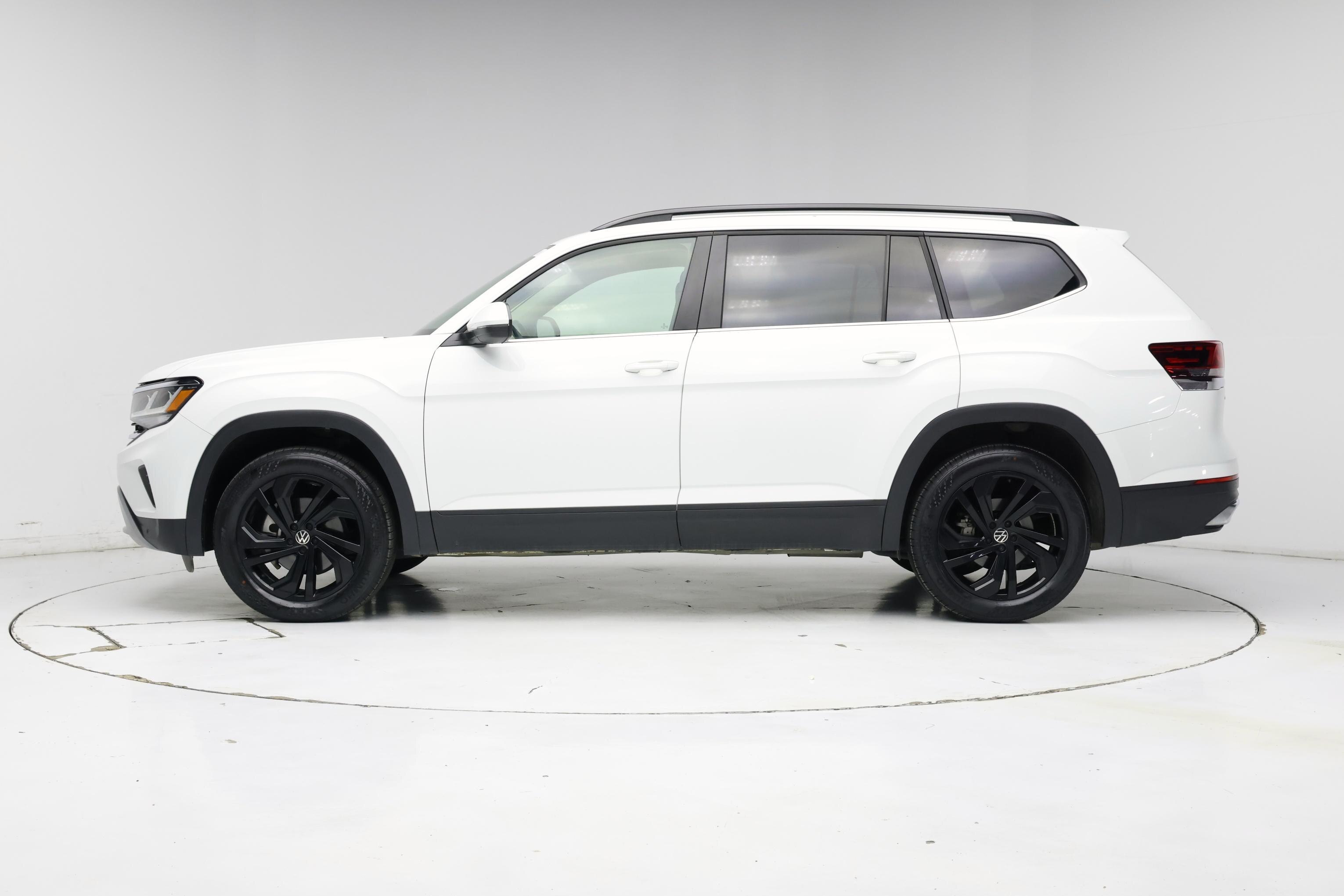Thumbnail: 2023 Volkswagen Atlas - 3