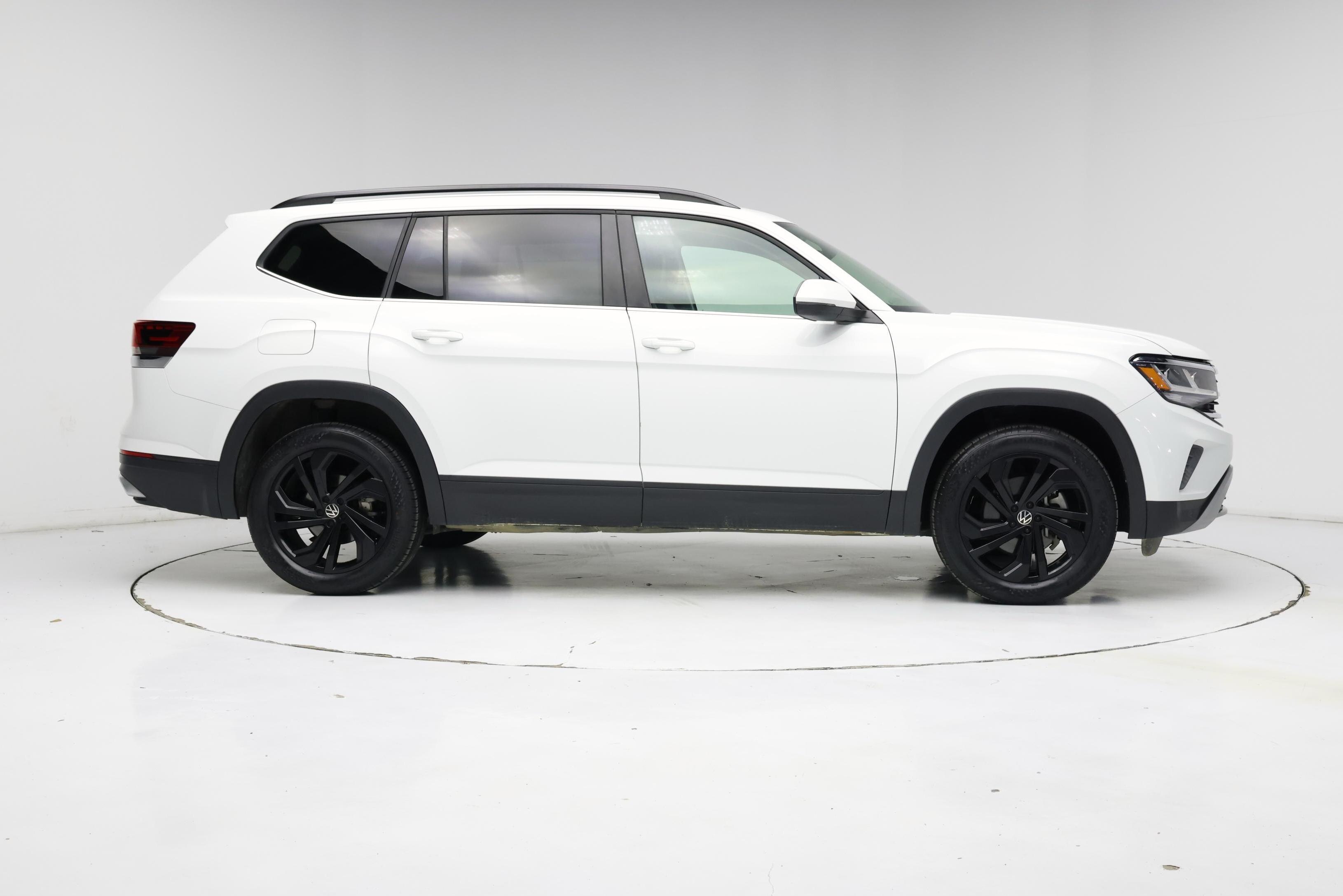 Thumbnail: 2023 Volkswagen Atlas - 7