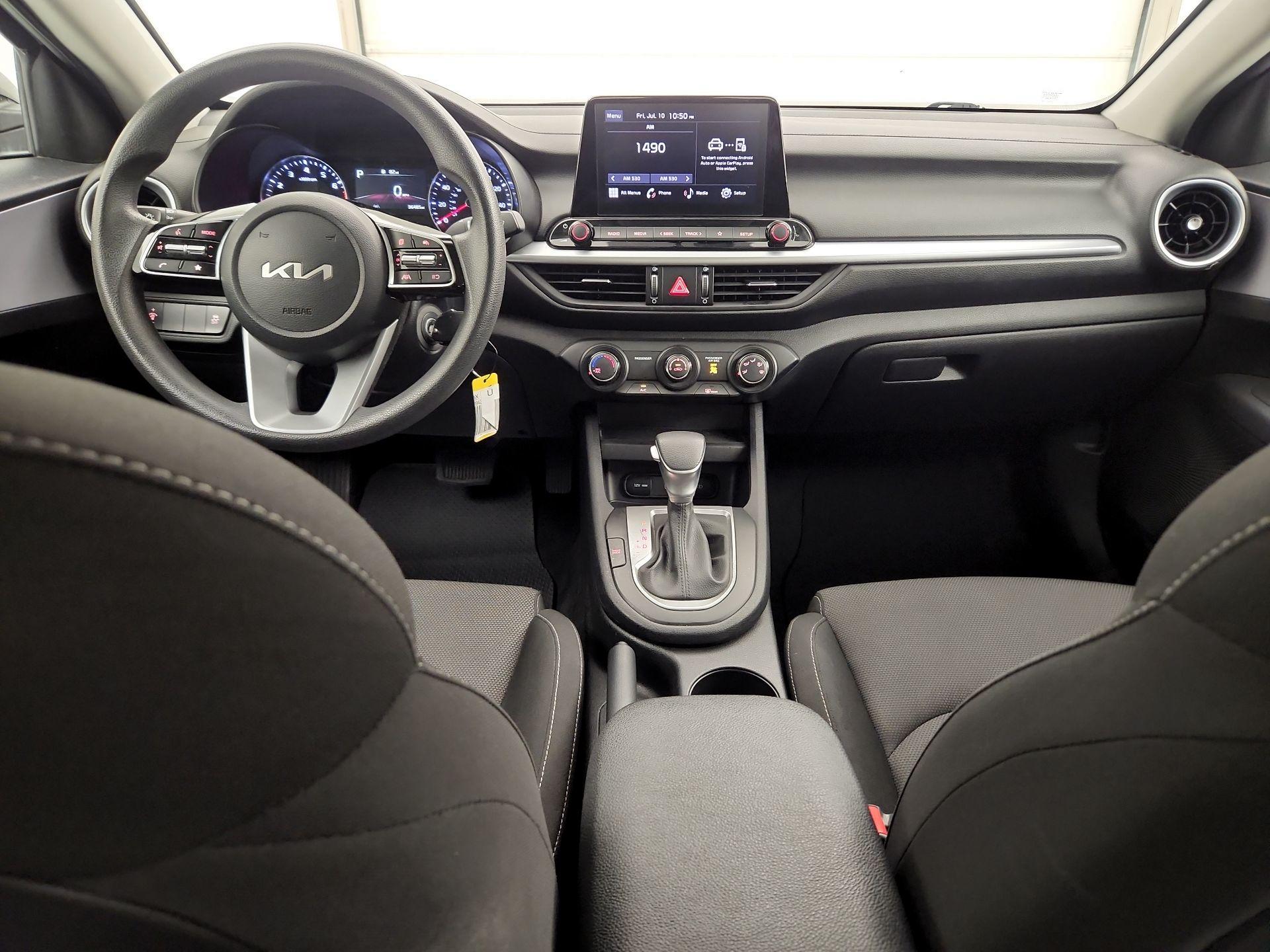 Thumbnail: 2024 Kia Forte - 9