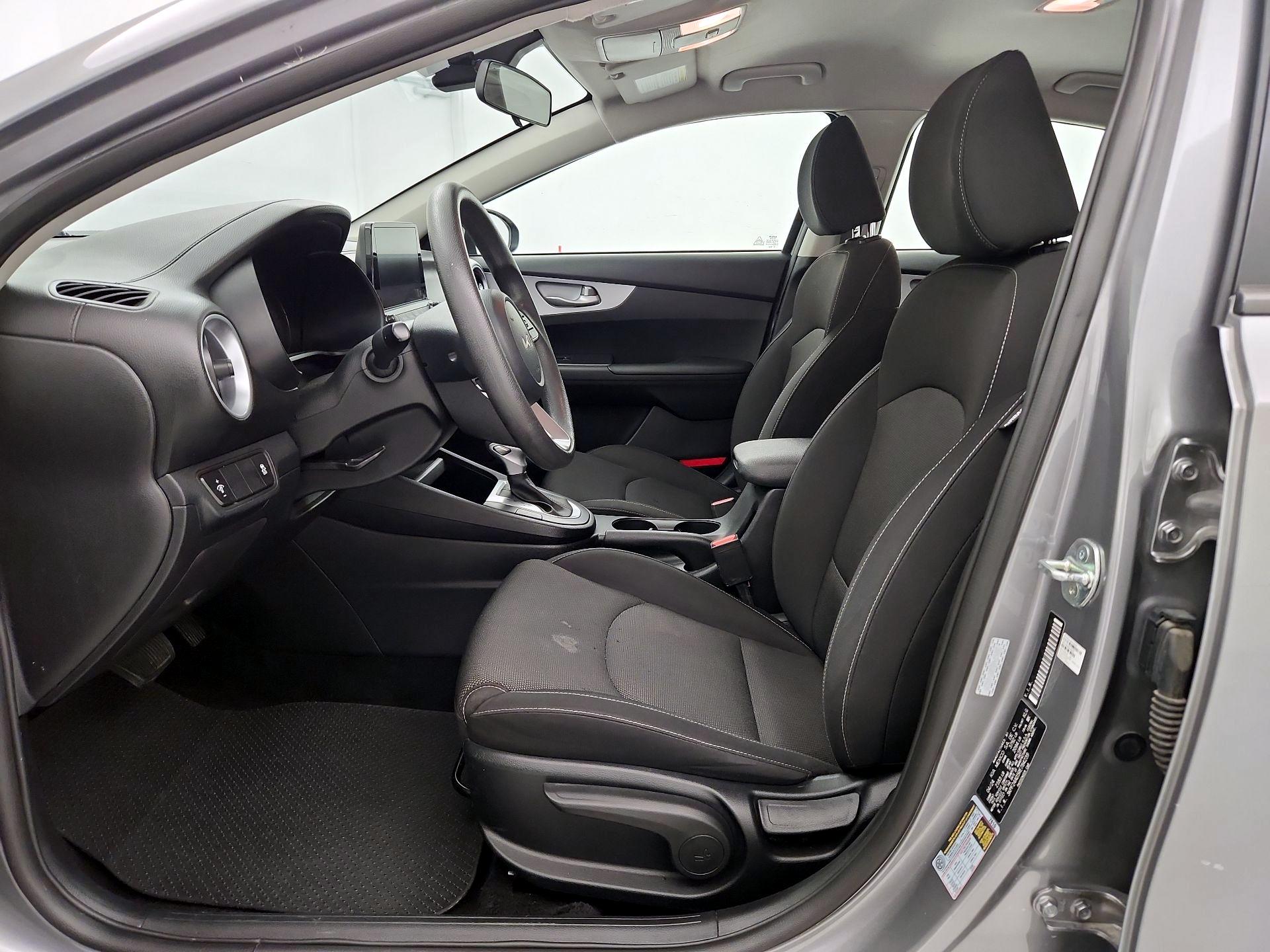 Thumbnail: 2024 Kia Forte - 11