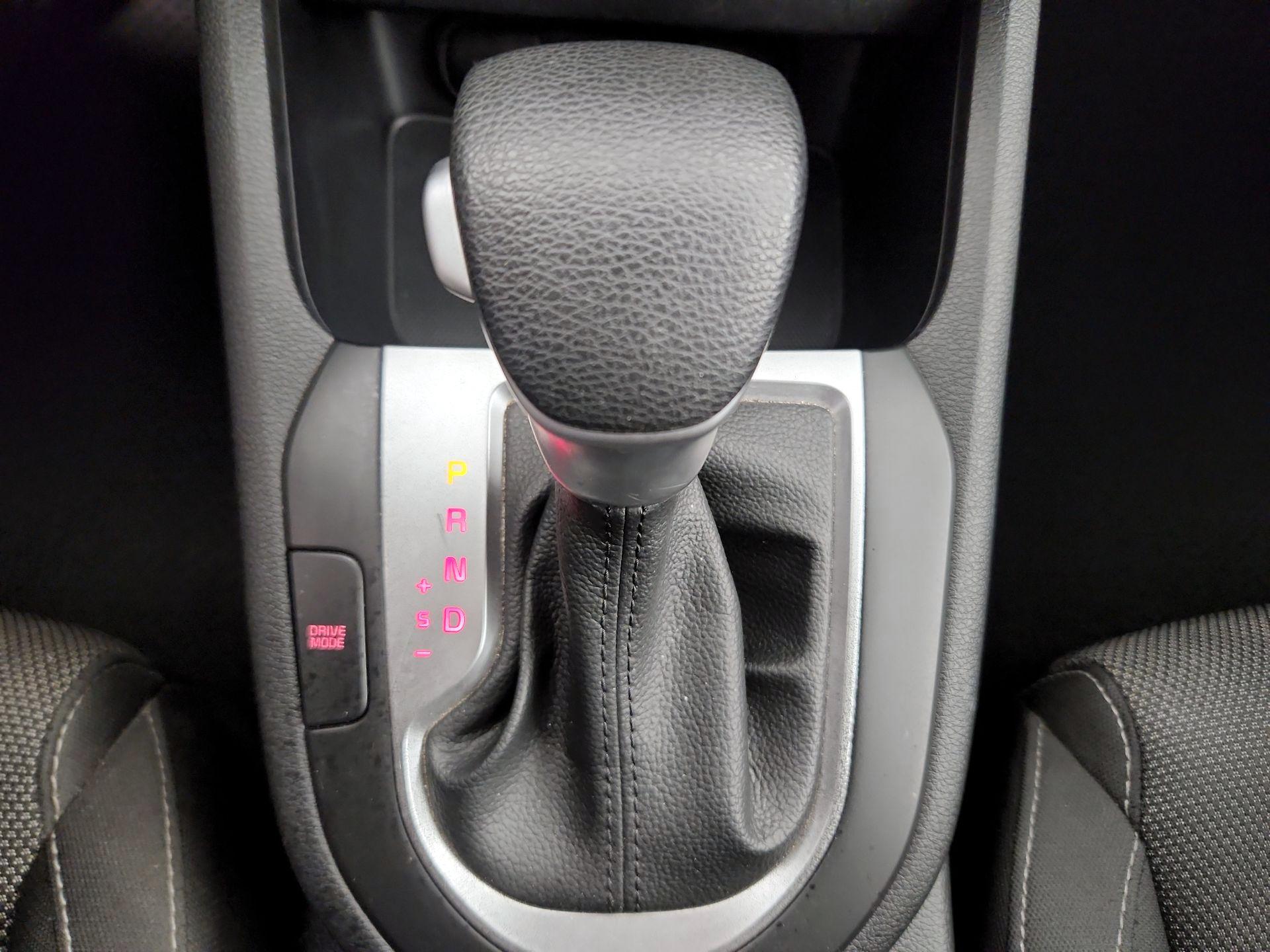 Thumbnail: 2024 Kia Forte - 17