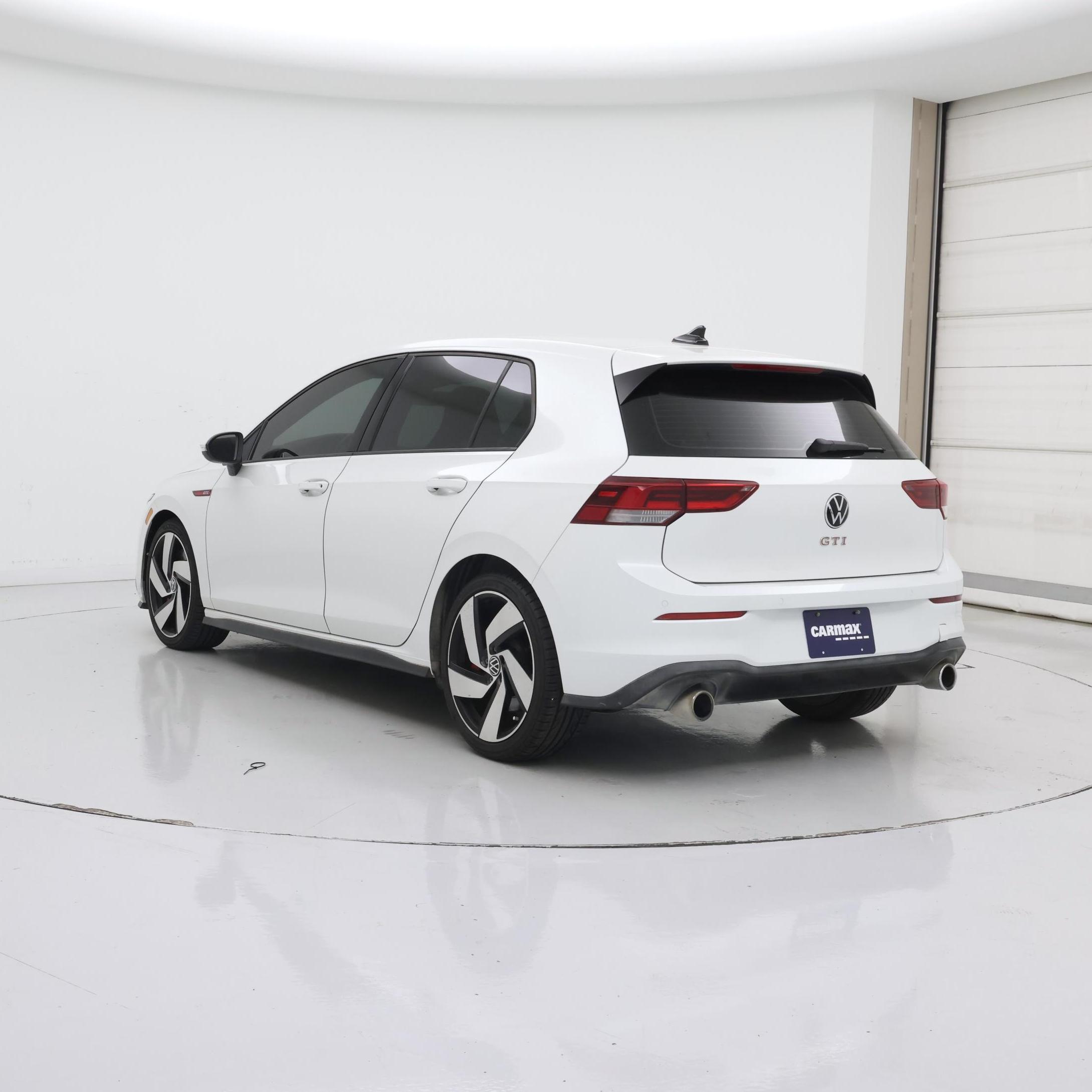 Thumbnail: 2023 Volkswagen Golf - 2