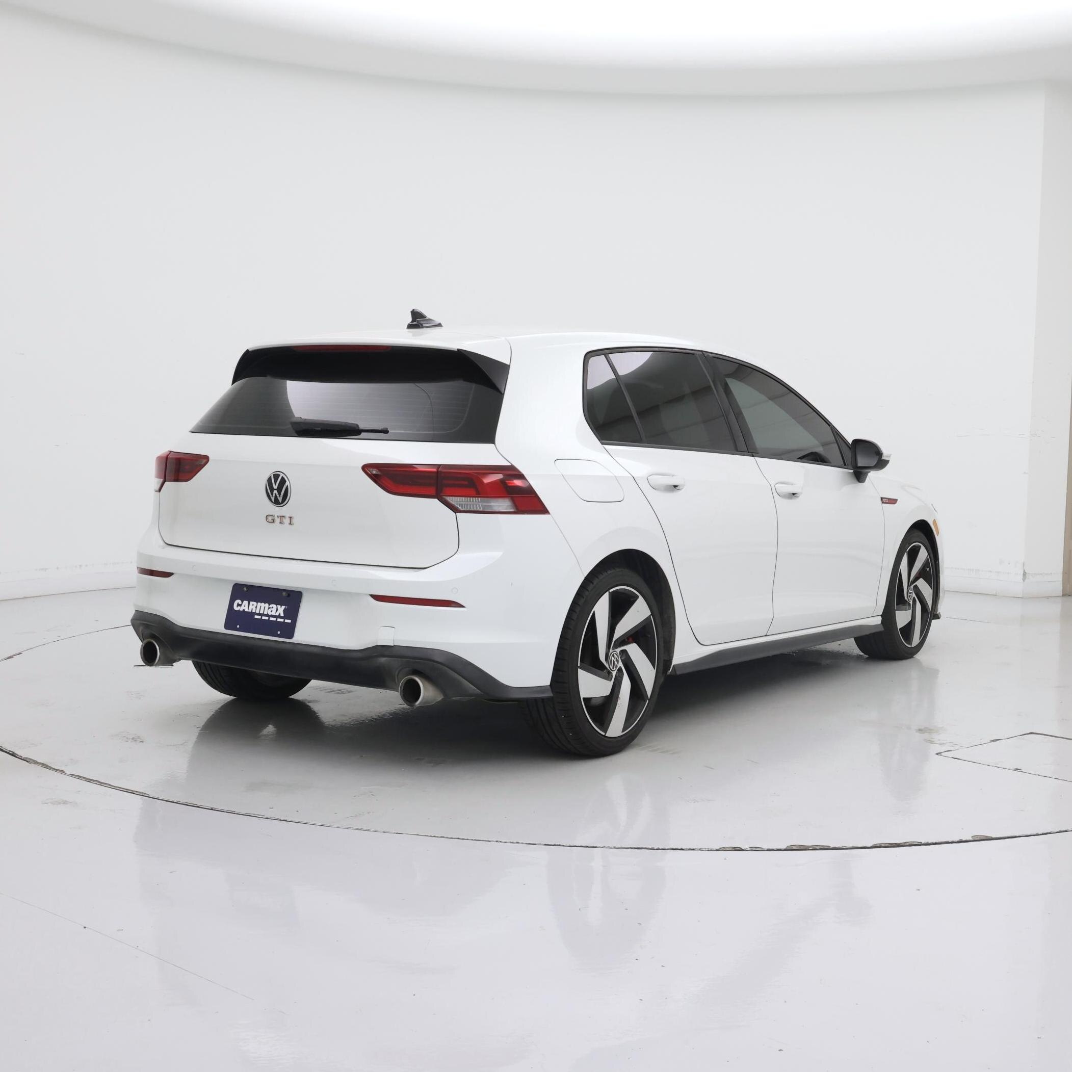 Thumbnail: 2023 Volkswagen Golf - 8
