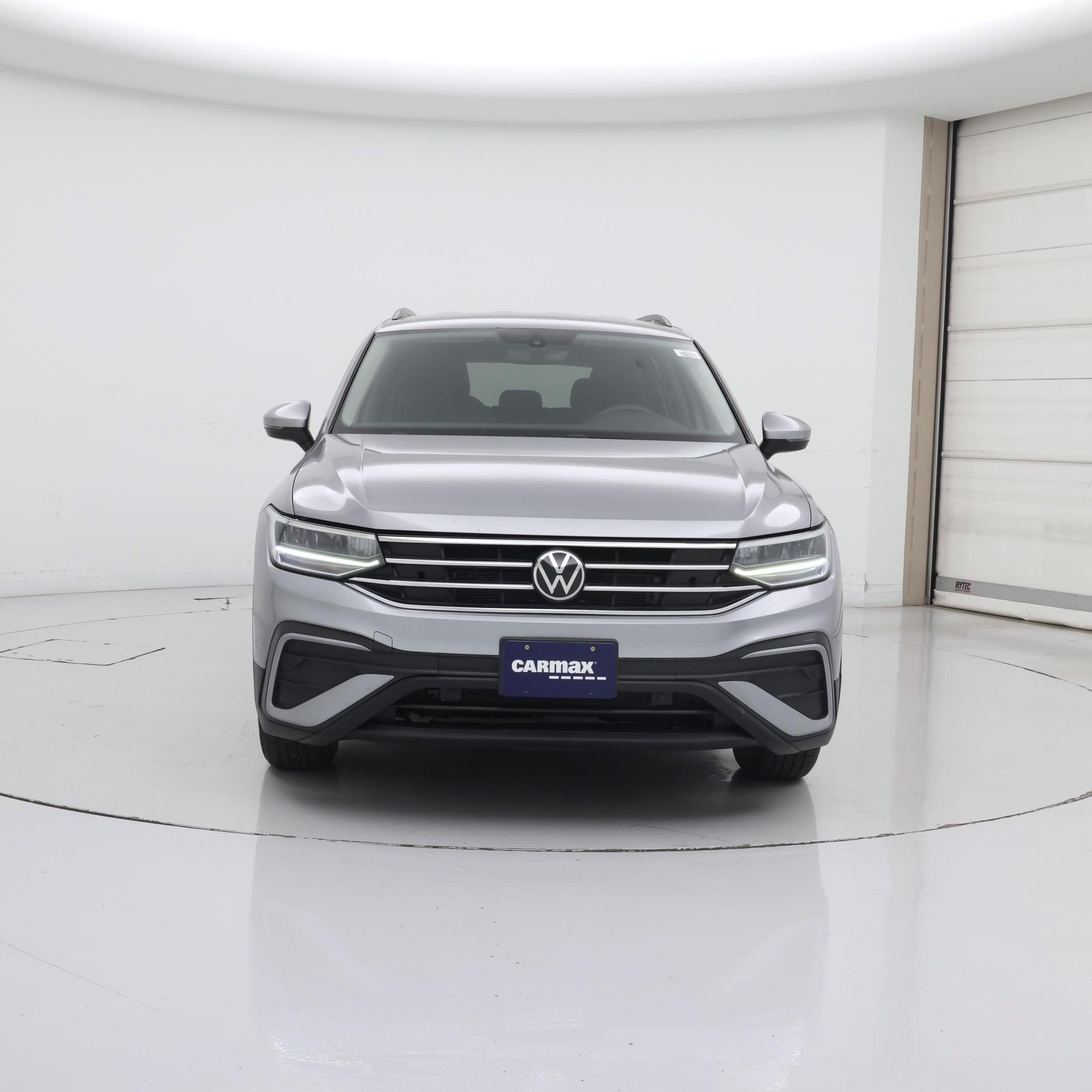 Thumbnail: 2023 Volkswagen Tiguan - 5