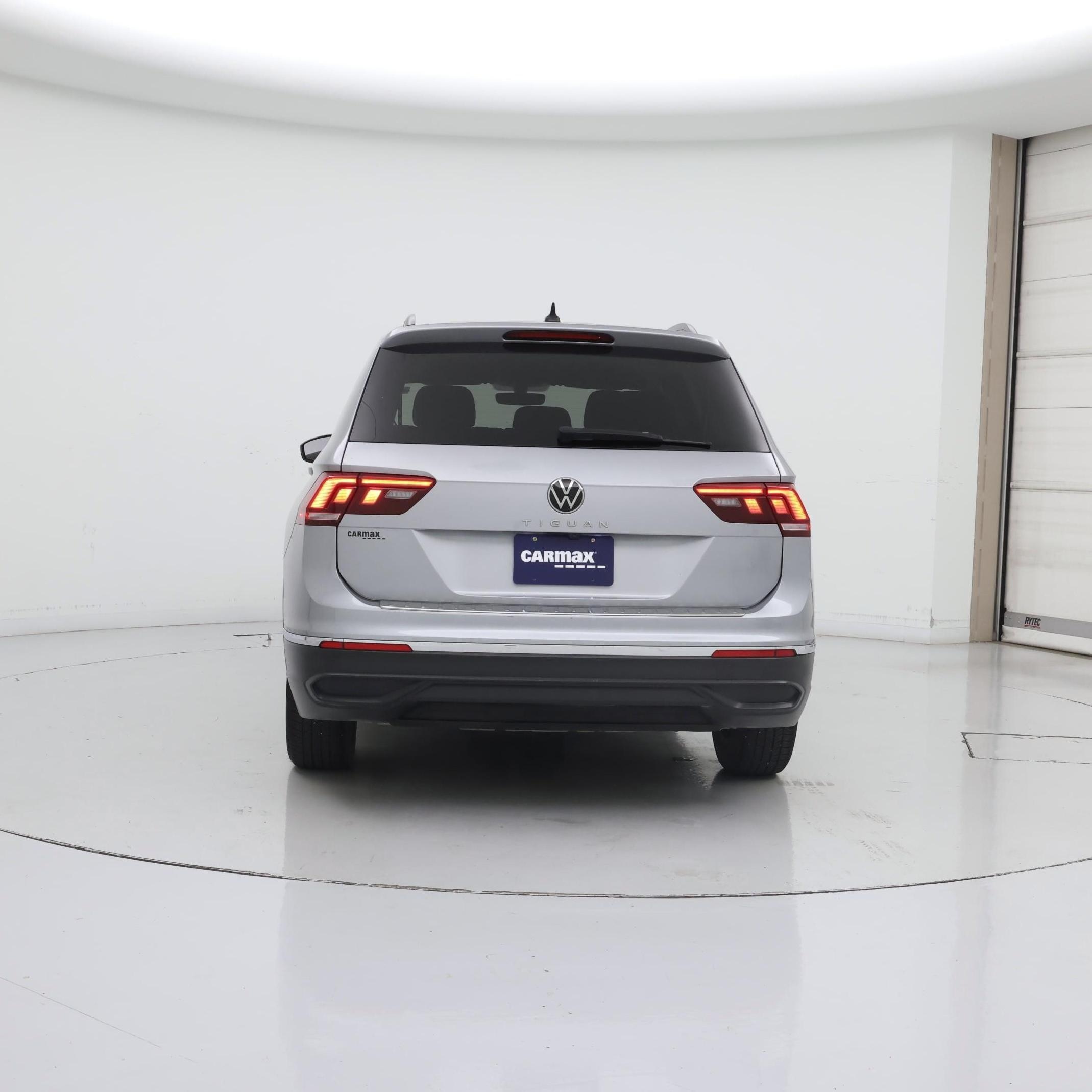 Thumbnail: 2023 Volkswagen Tiguan - 6